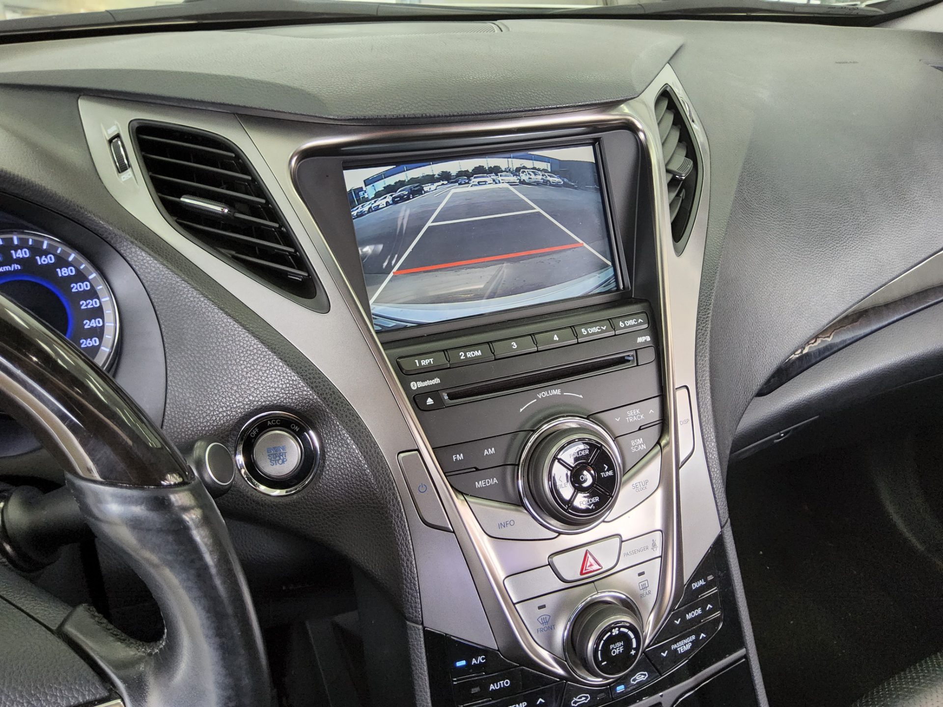 2012 - hyundai grandeur