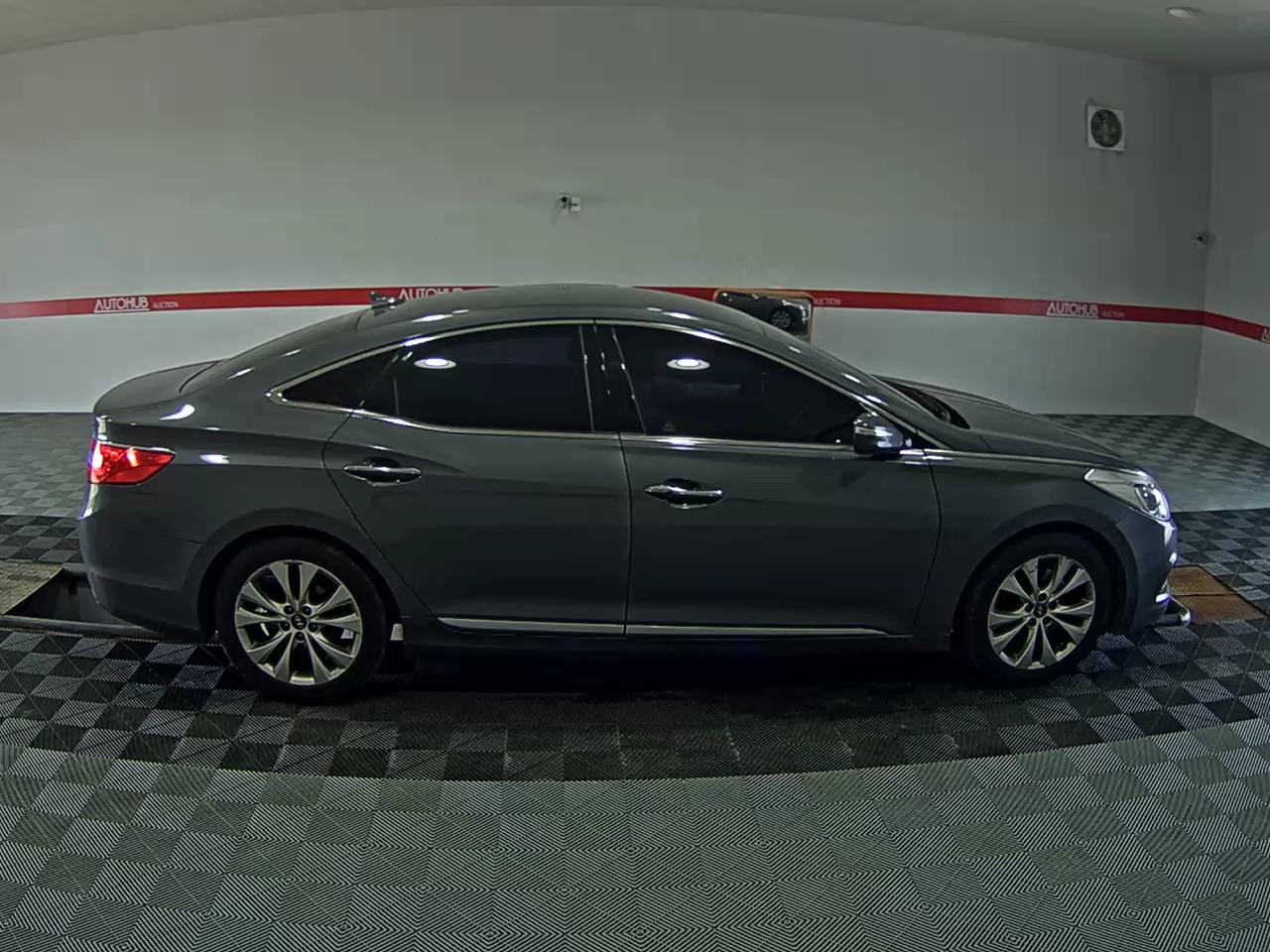 2012 - hyundai grandeur