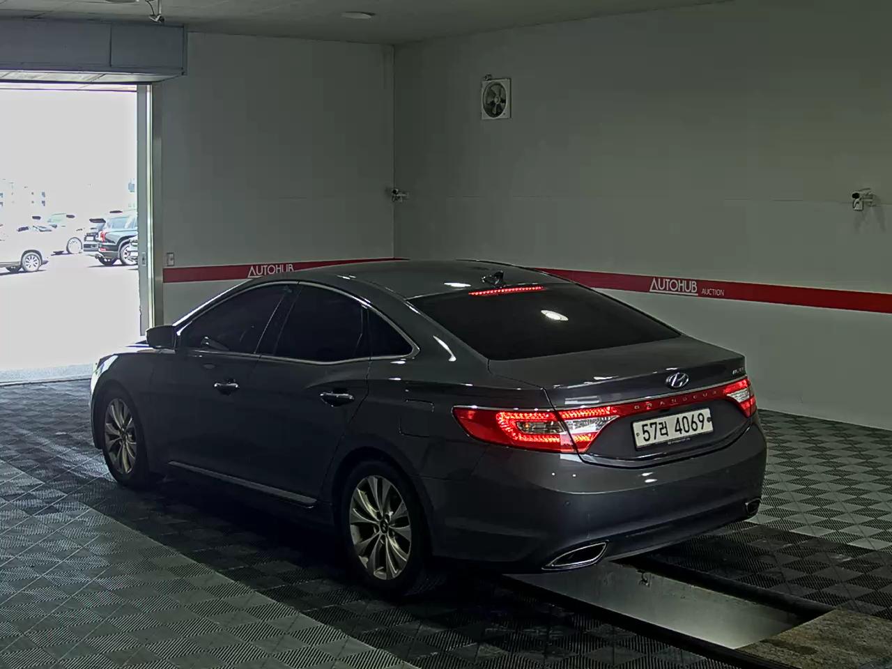 2012 - hyundai grandeur