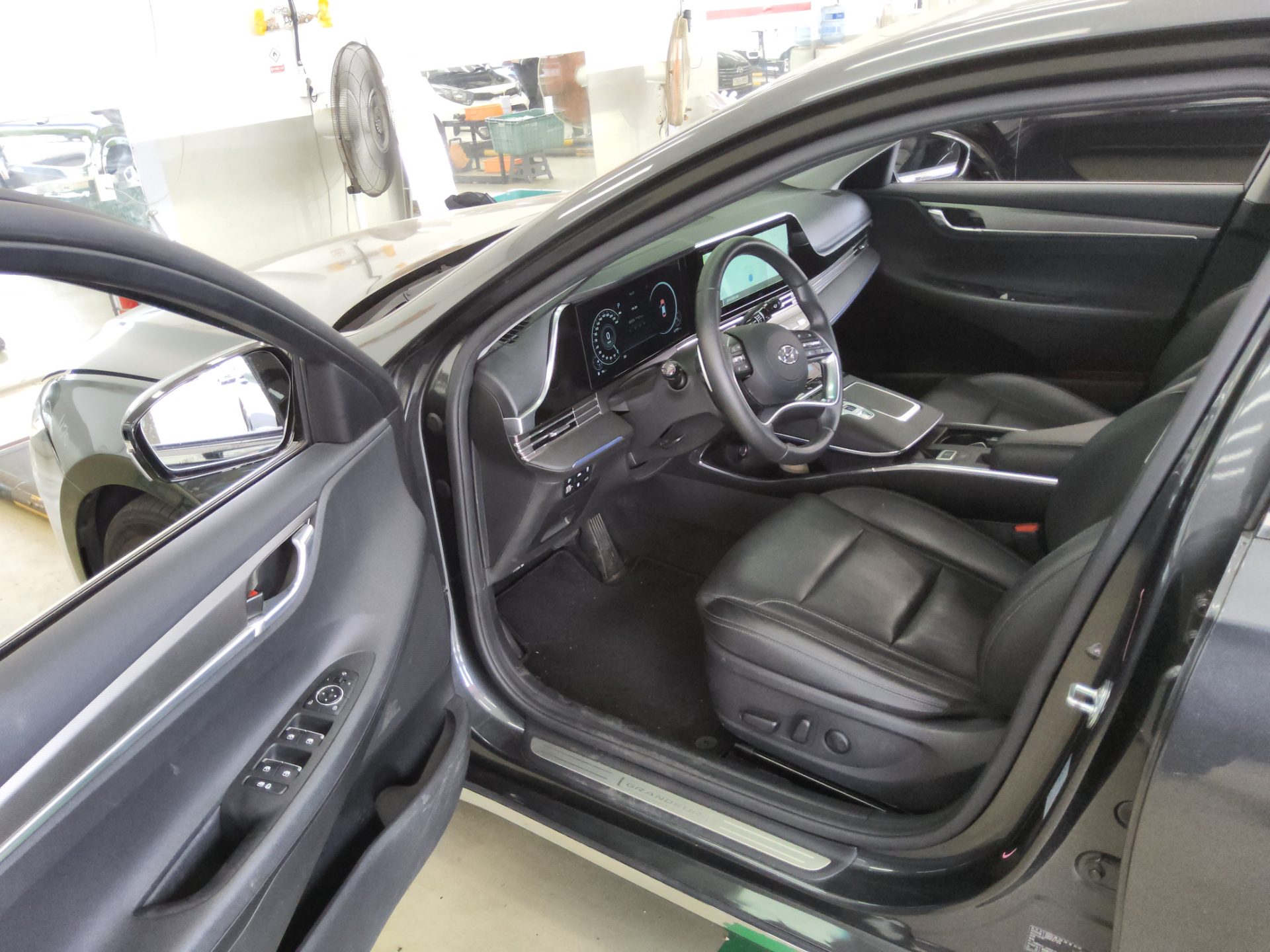 2022 - hyundai grandeur
