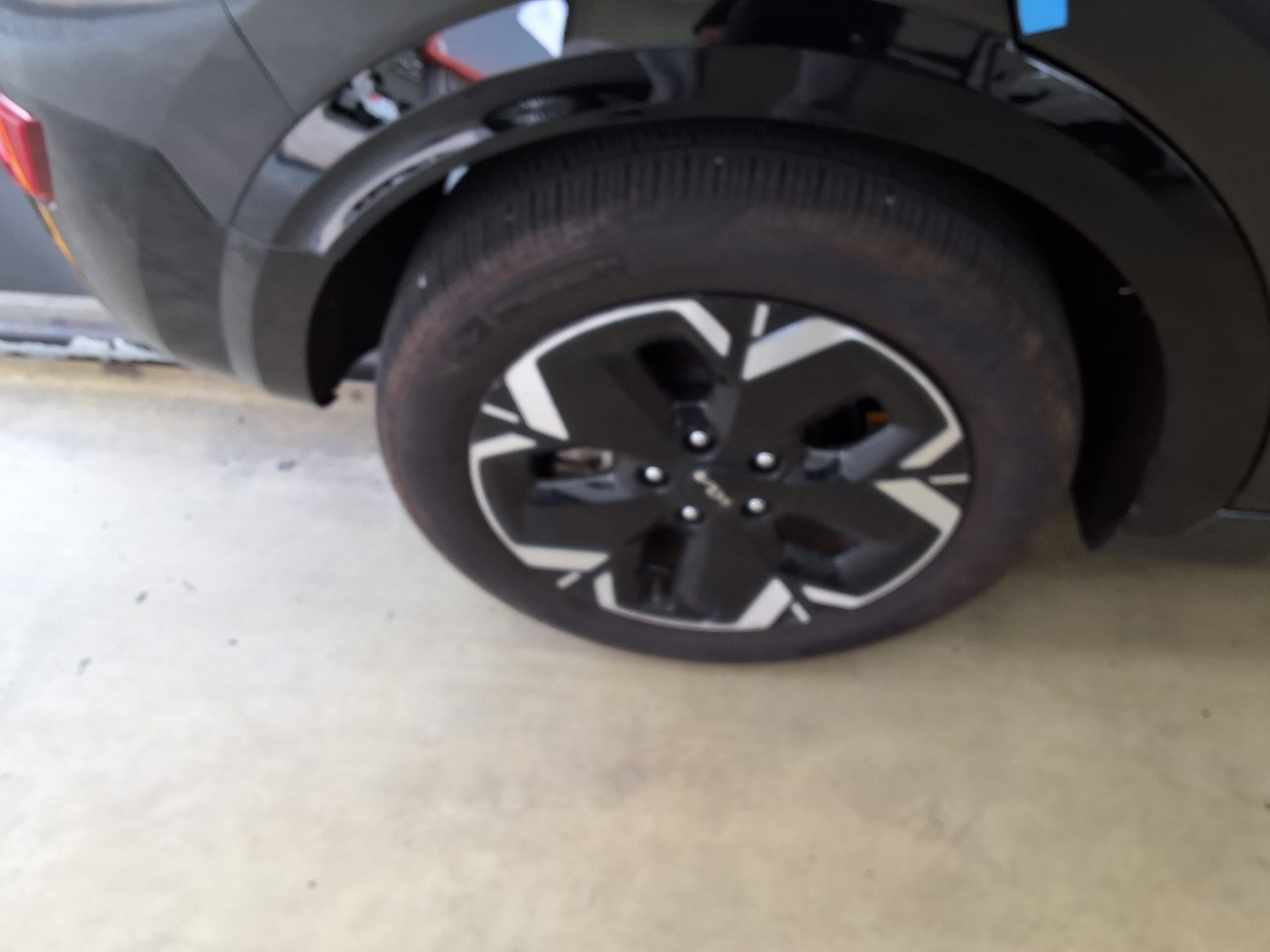 2023 - kia niro