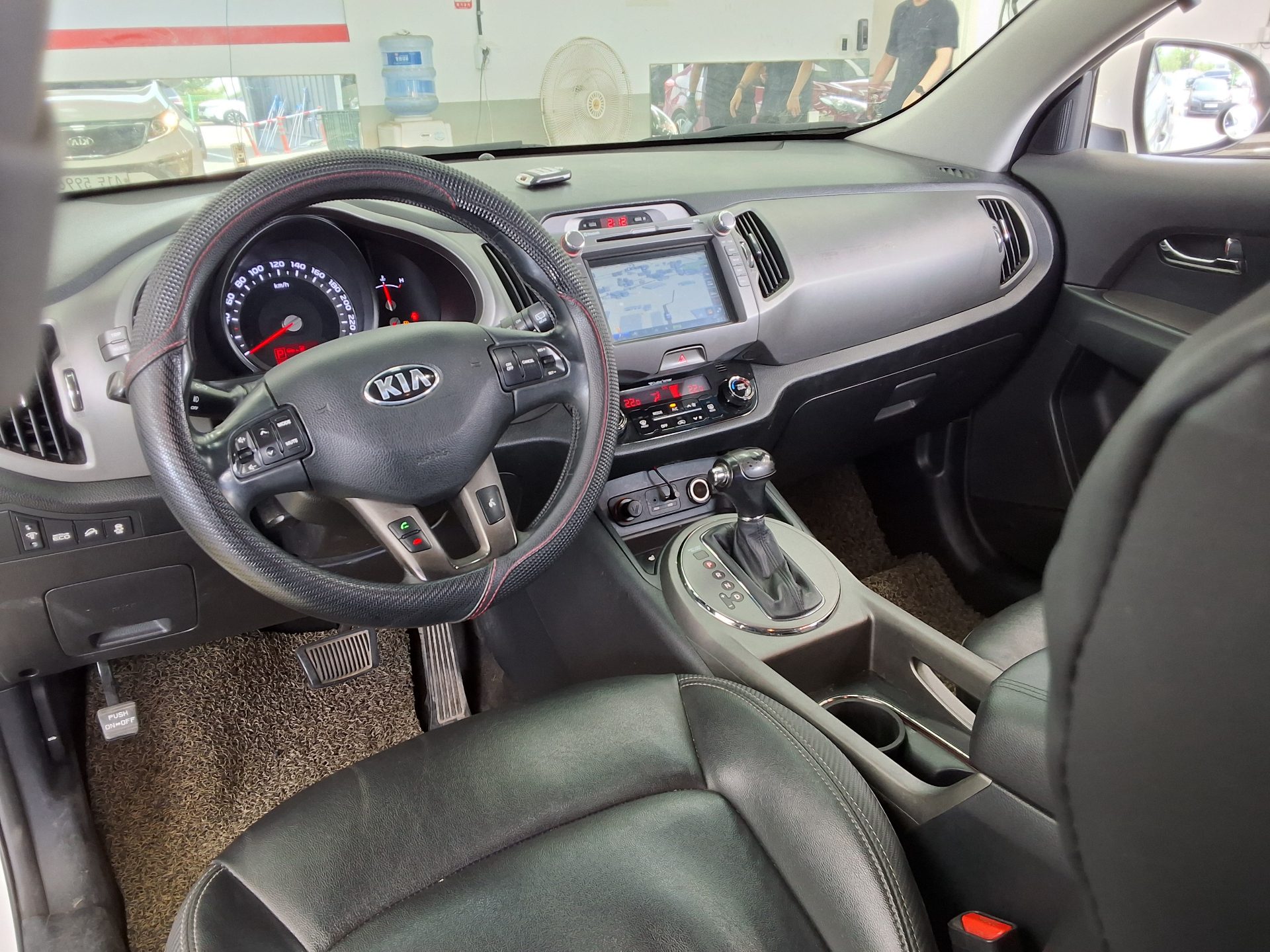 2014 - kia sportage