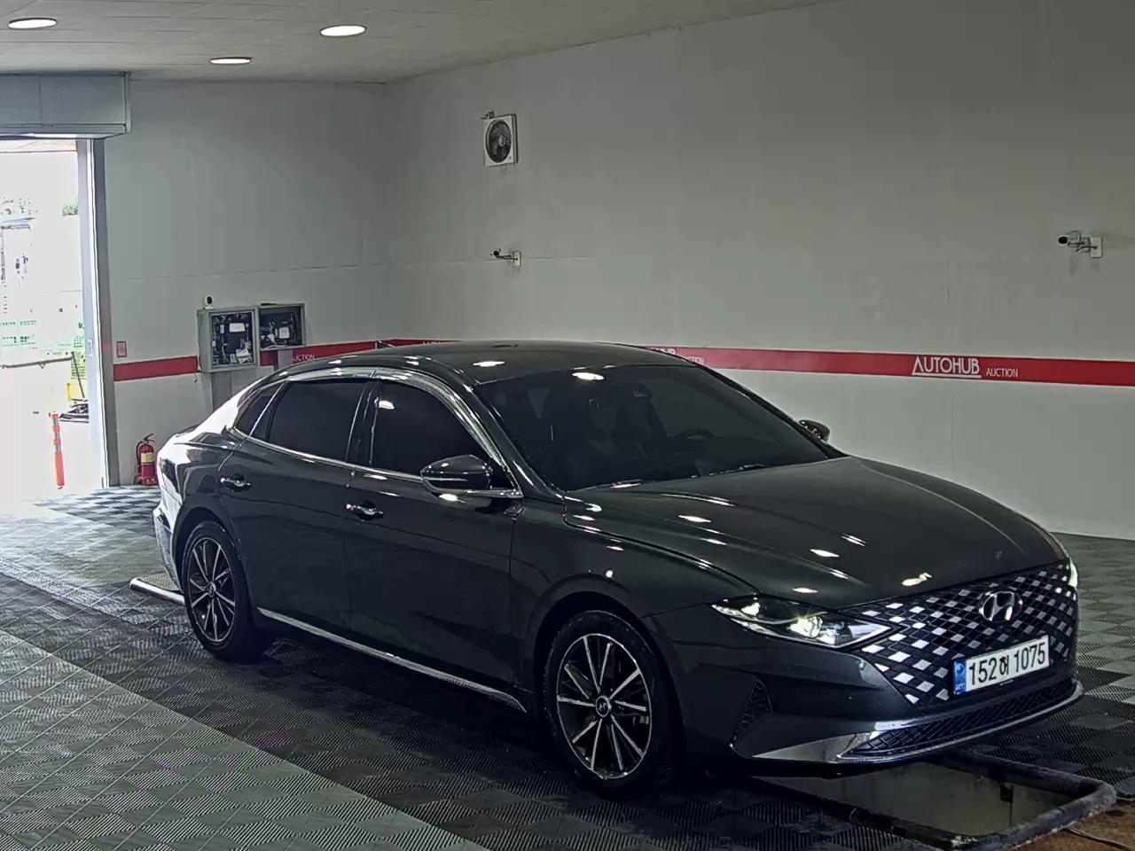 2022 - hyundai grandeur