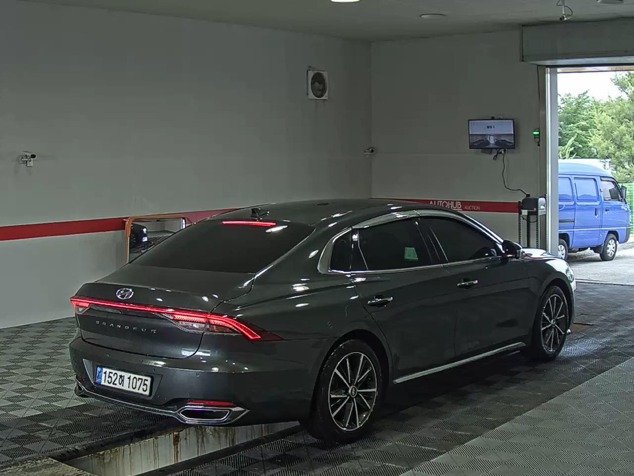2022 - hyundai grandeur