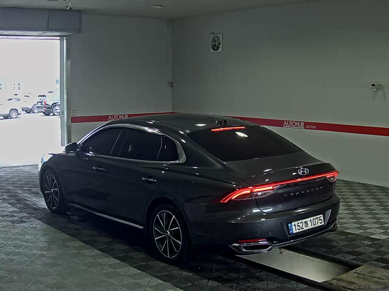 2022 - hyundai grandeur