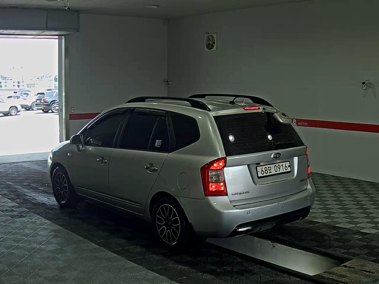 2009 - kia carens