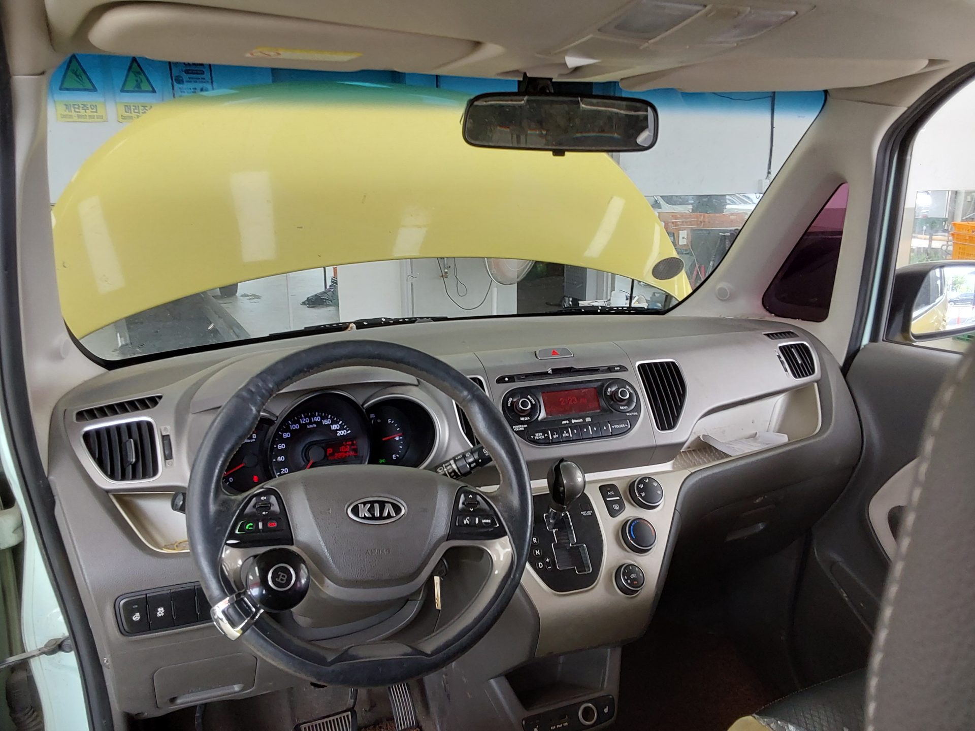 2012 - kia ray