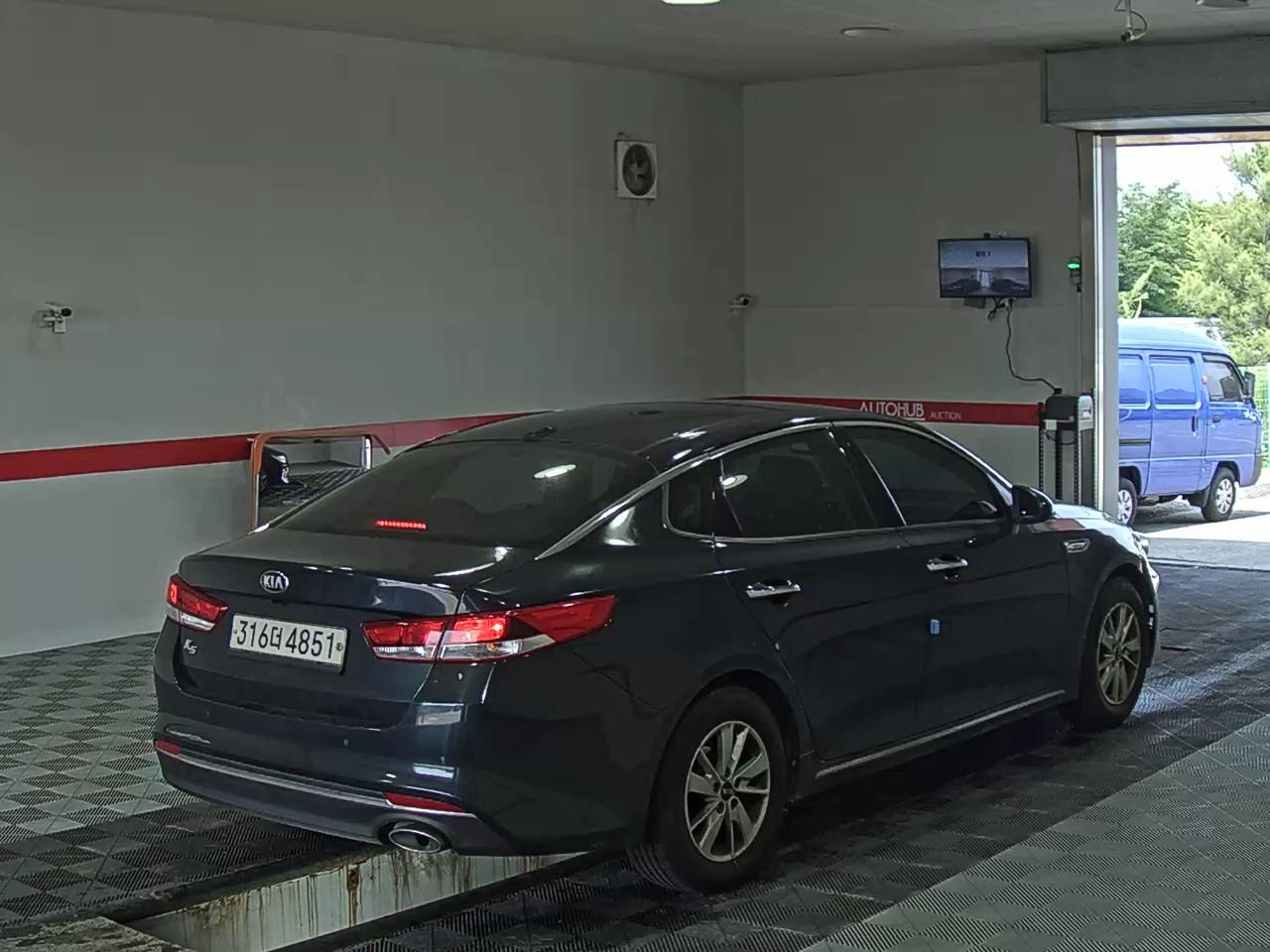 2016 - kia k5