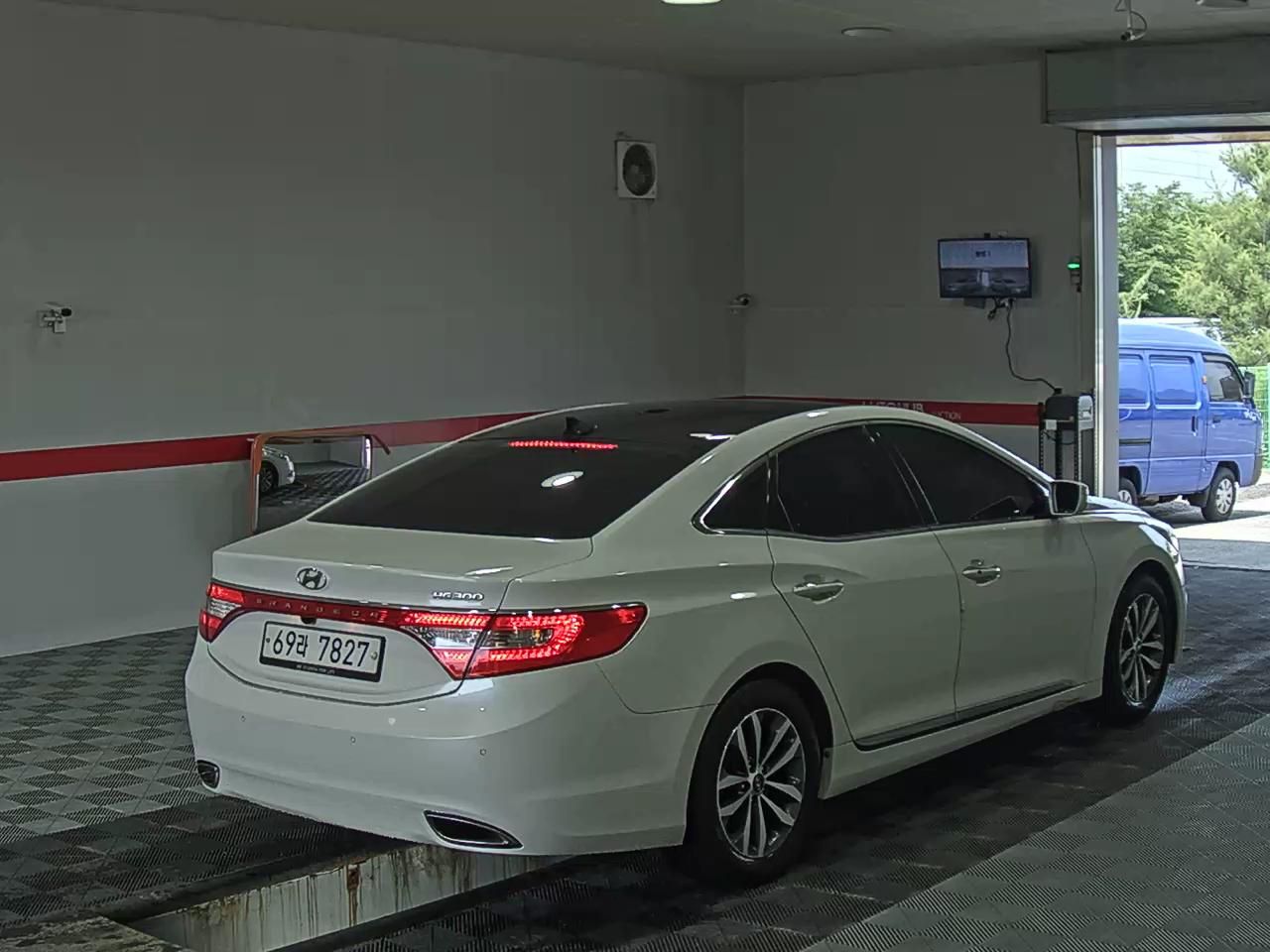 2012 - hyundai grandeur