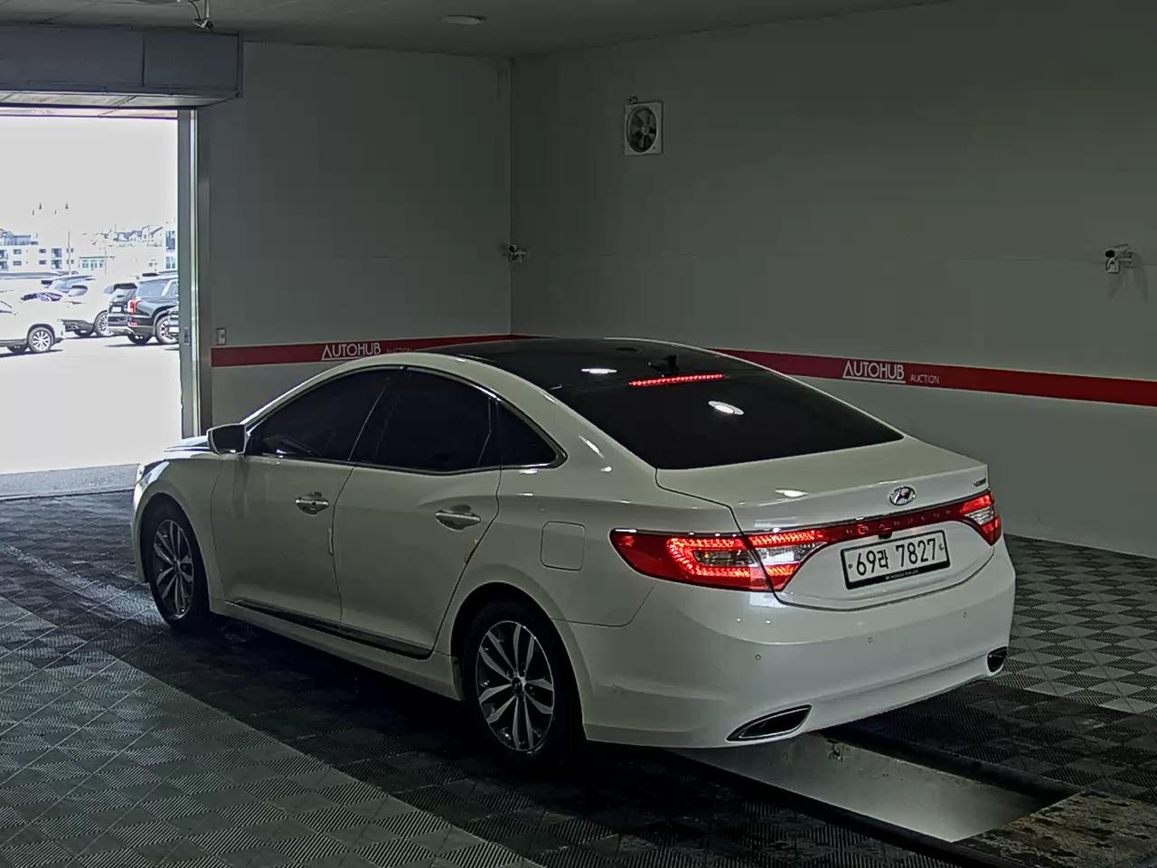 2012 - hyundai grandeur