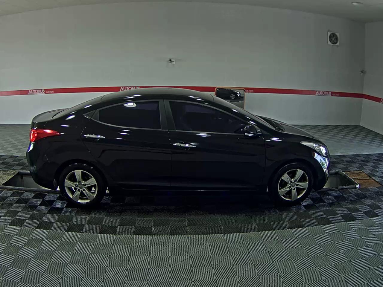 2014 - hyundai avante