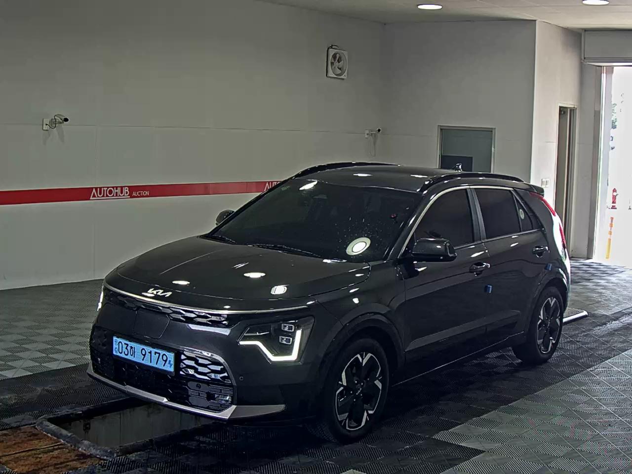 2023 - kia niro