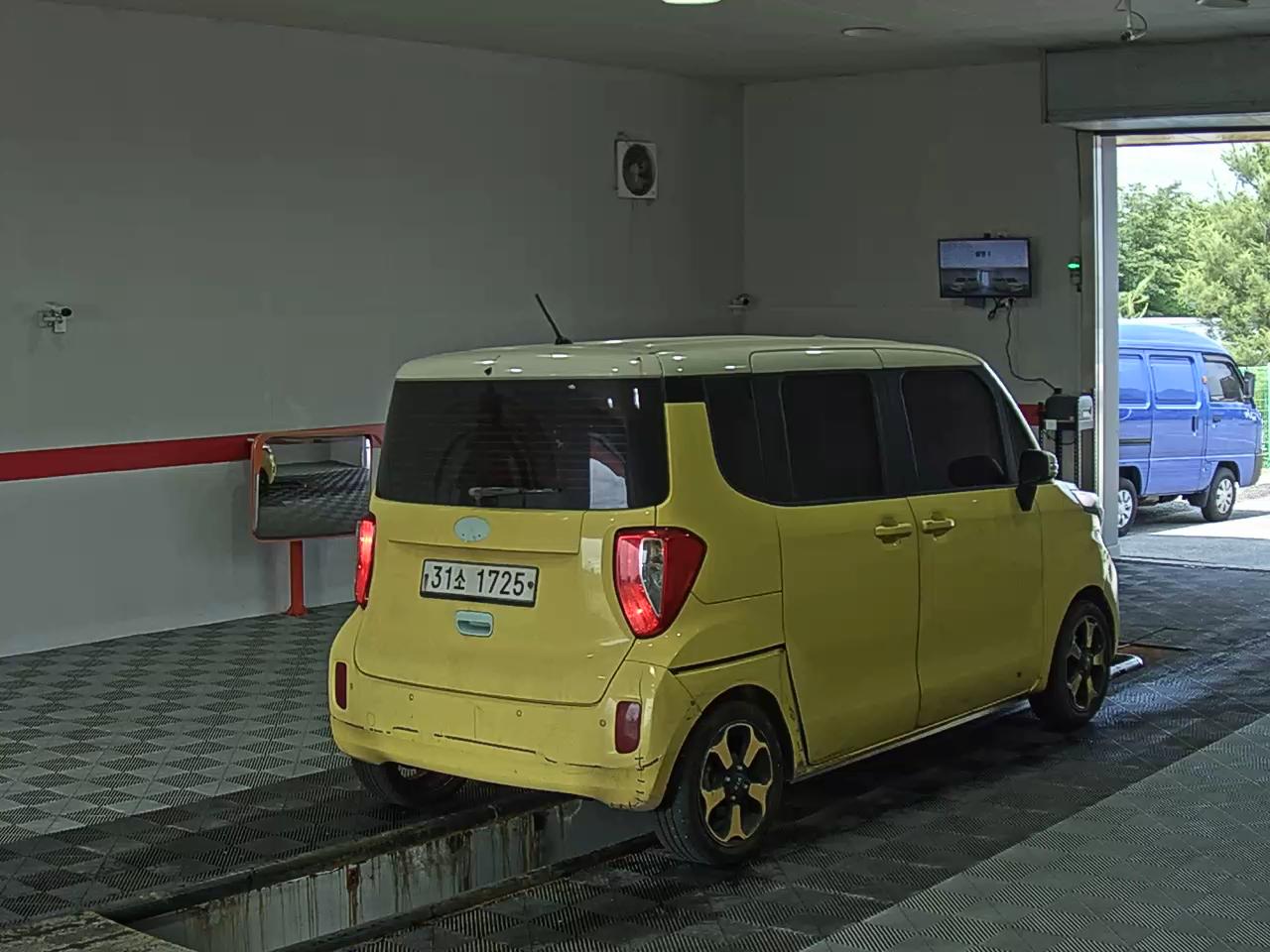 2012 - kia ray