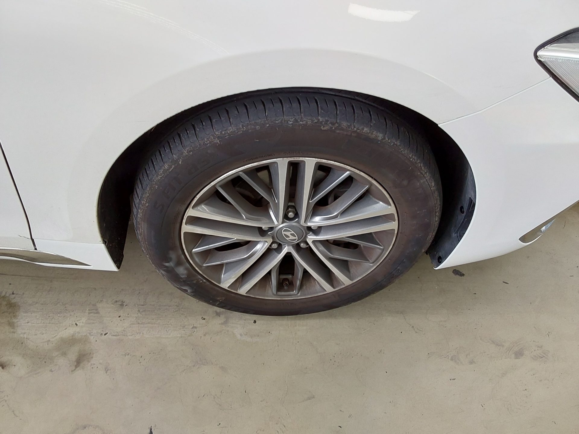 2019 - hyundai grandeur