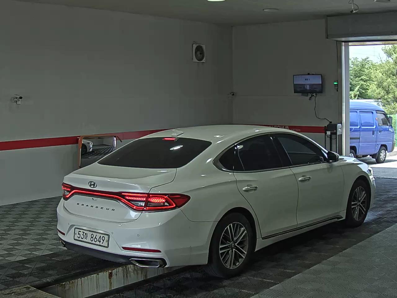 2019 - hyundai grandeur
