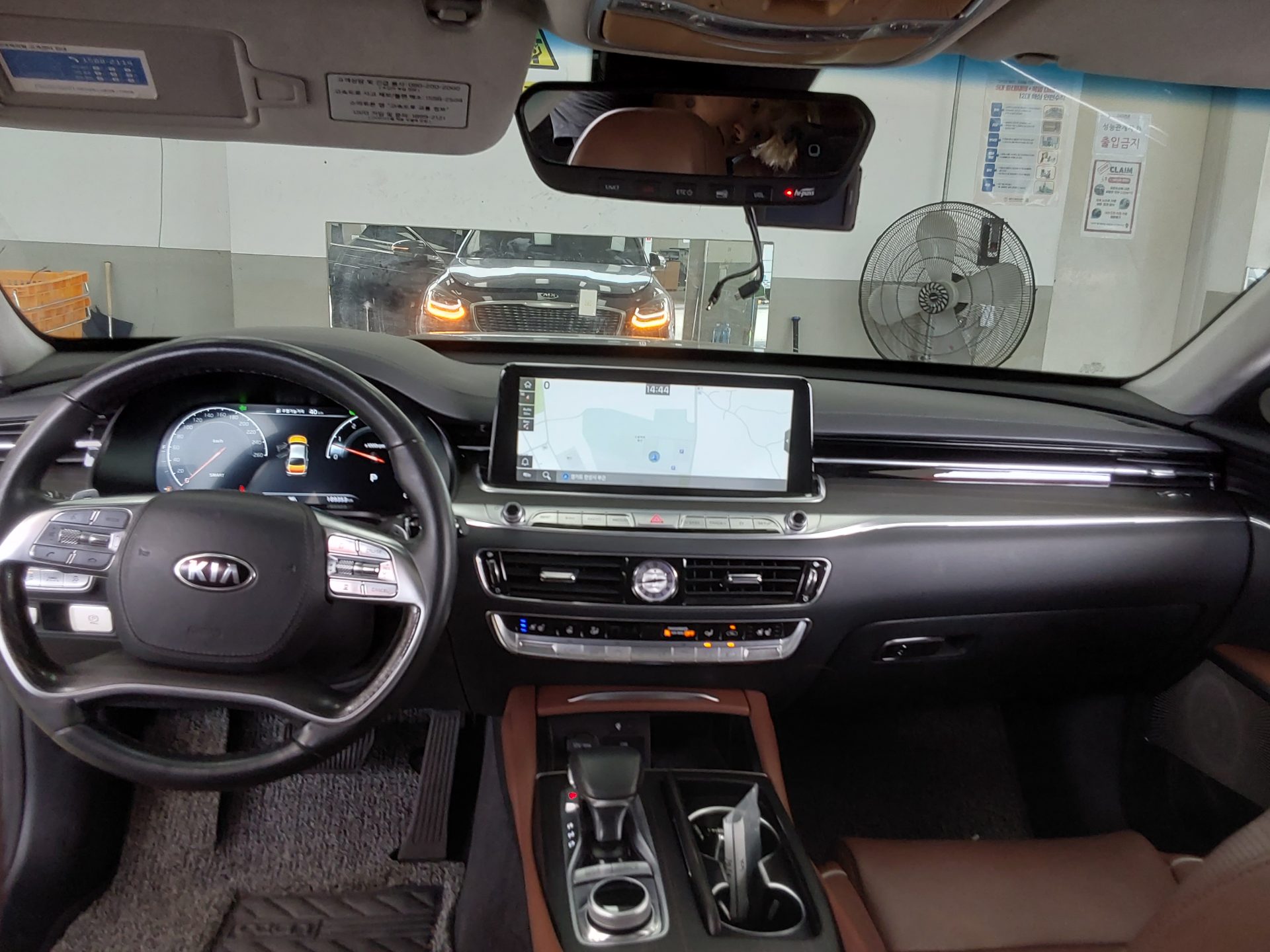 2019 - kia k9