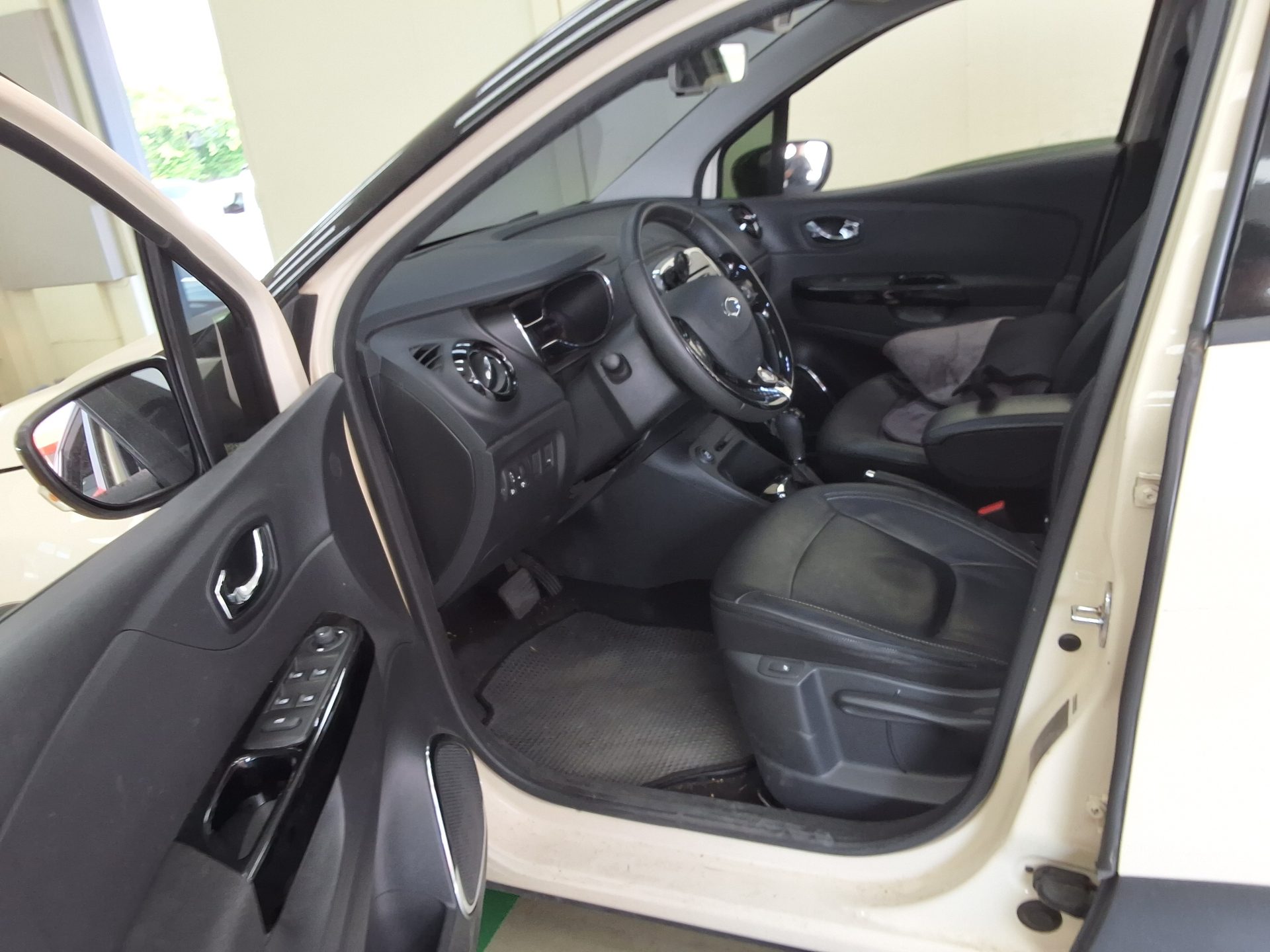 2015 - renault qm3
