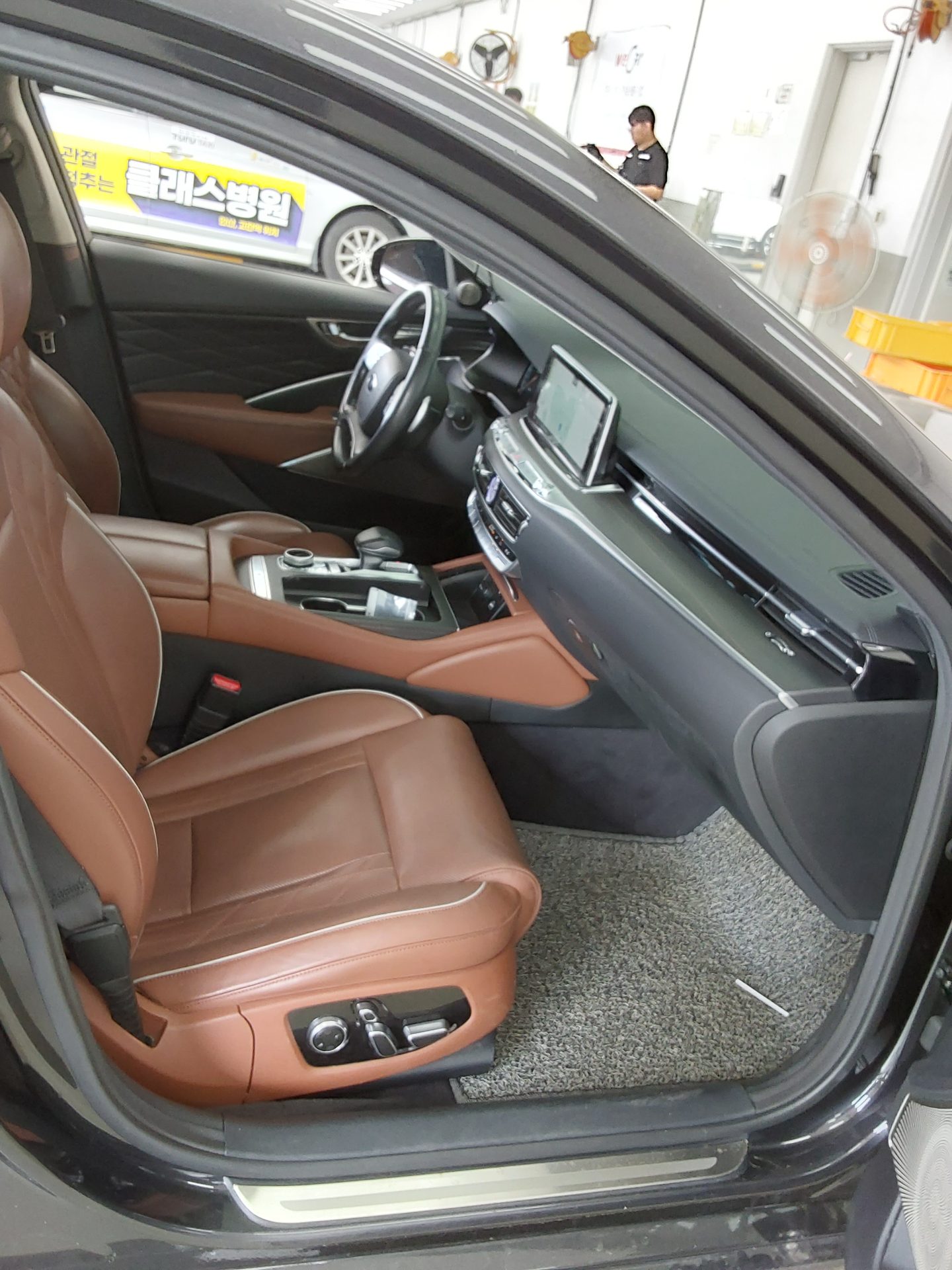 2019 - kia k9