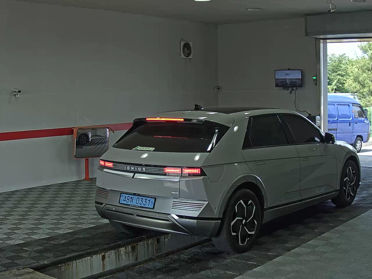 2023 - hyundai ioniq