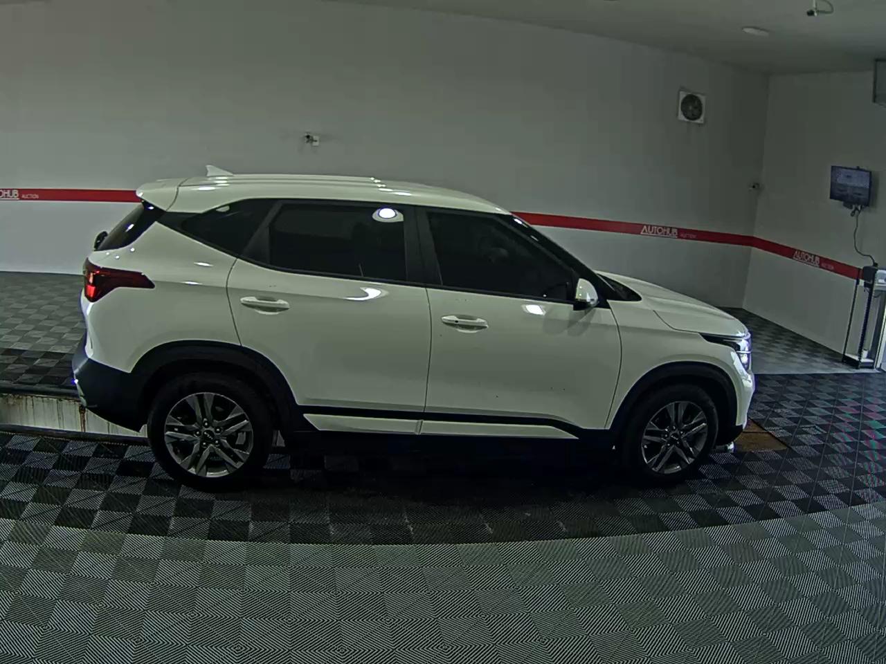2023 - kia seltos