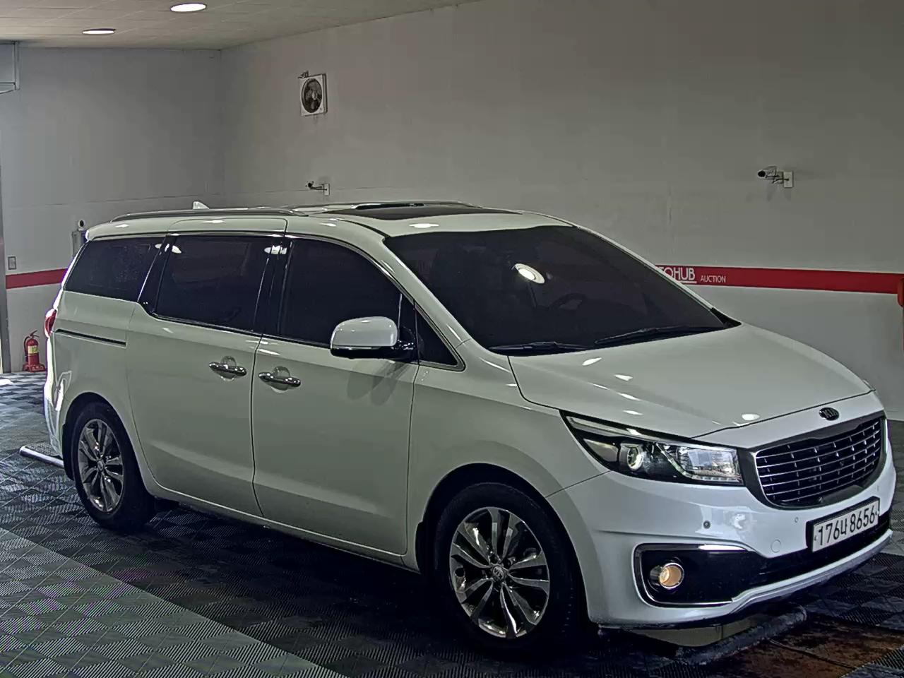 2017 - kia carnival