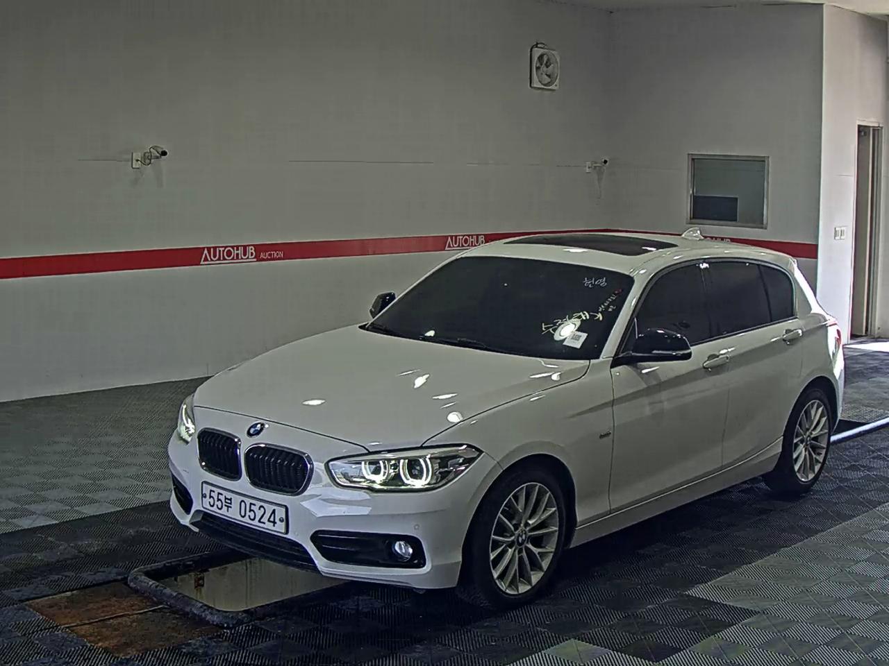 BMW 1 SERIES (2ND GEN) 5-DOOR 118d