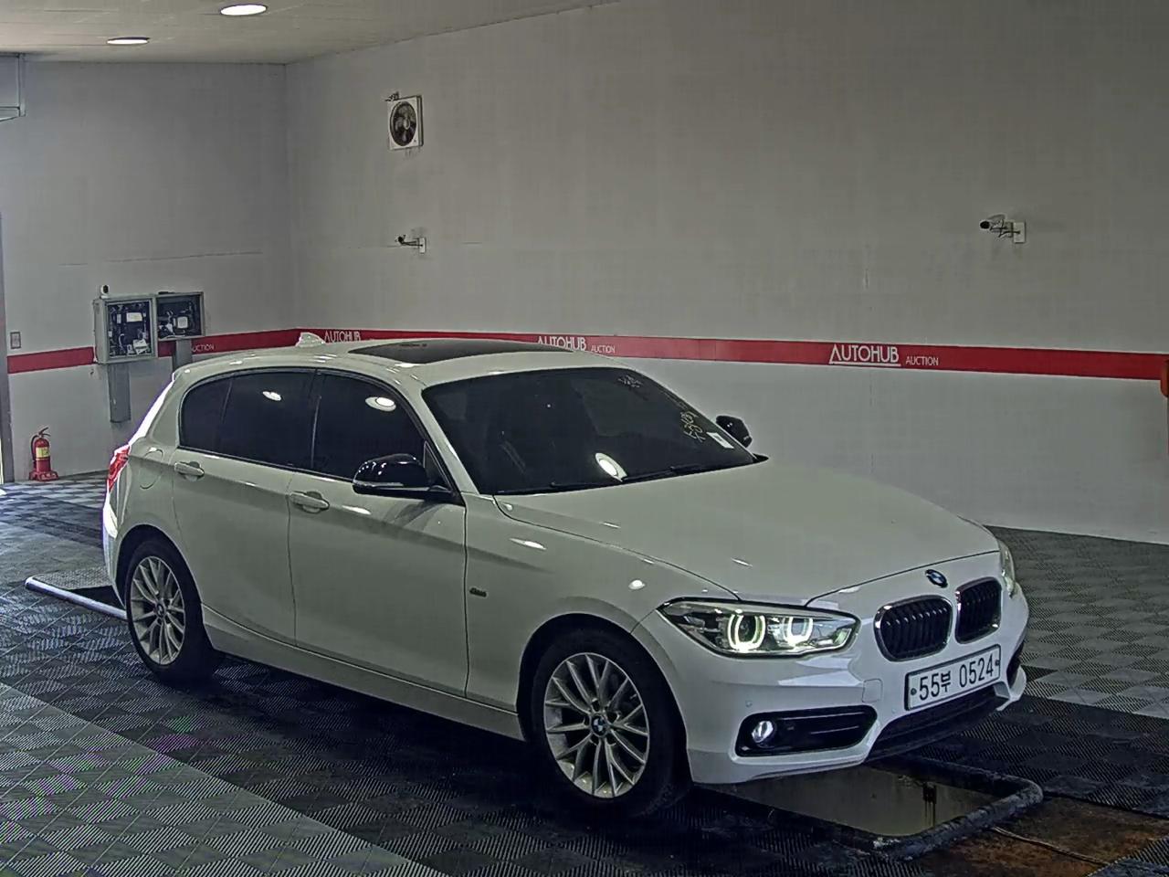 2016 - bmw 1 series