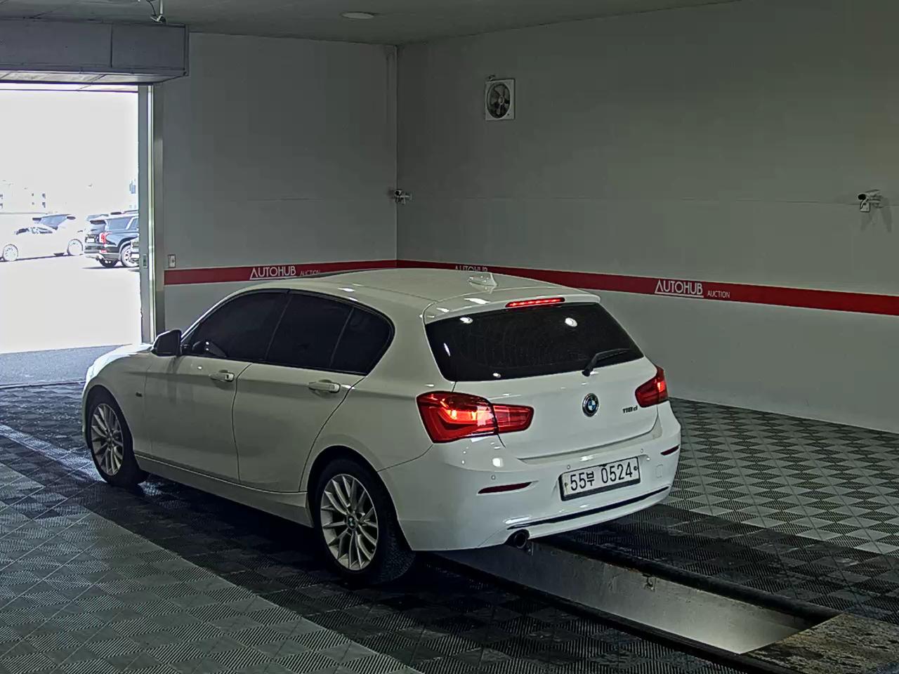 2016 - bmw 1 series