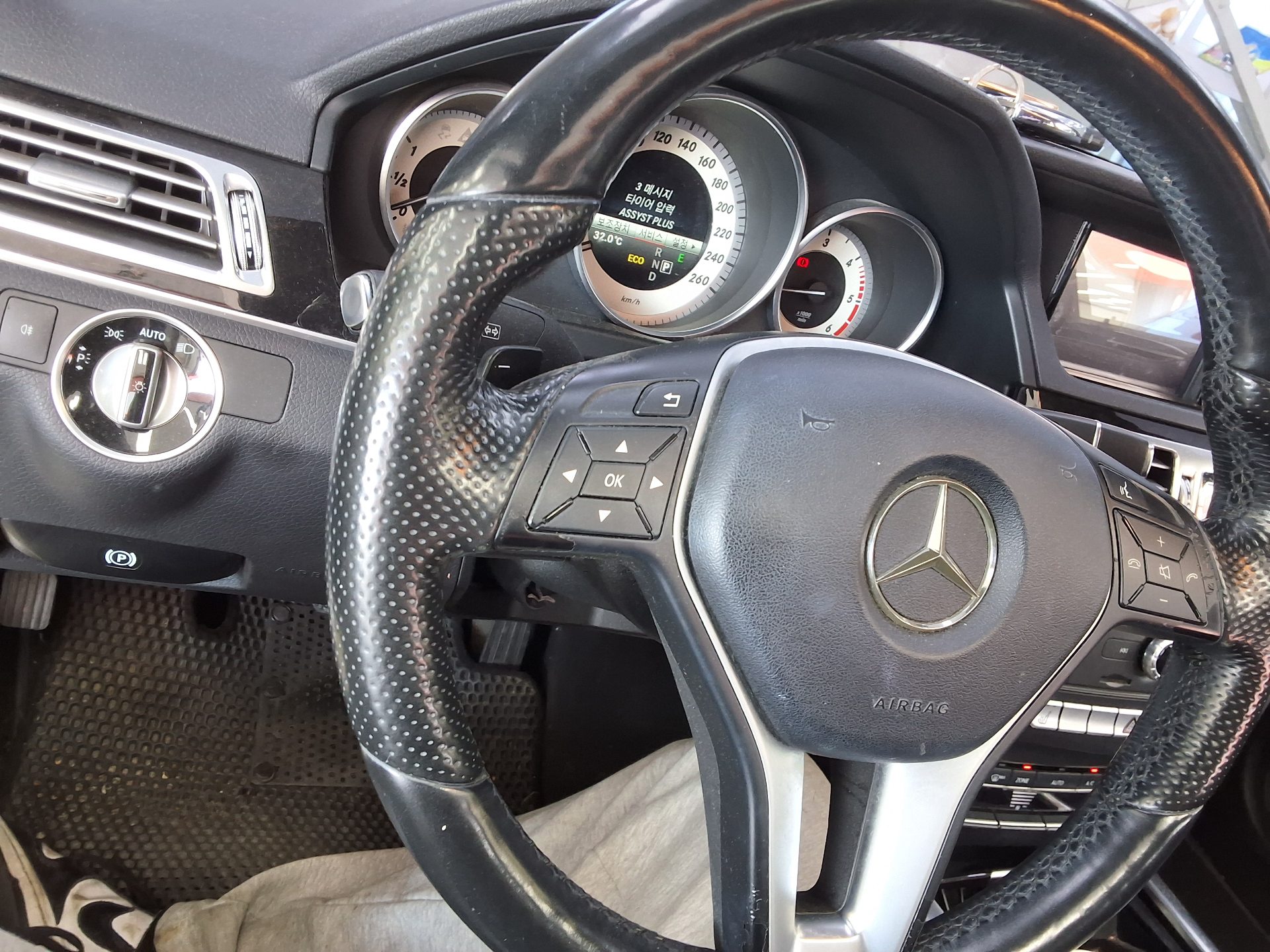 2016 - mercedes-benz e220