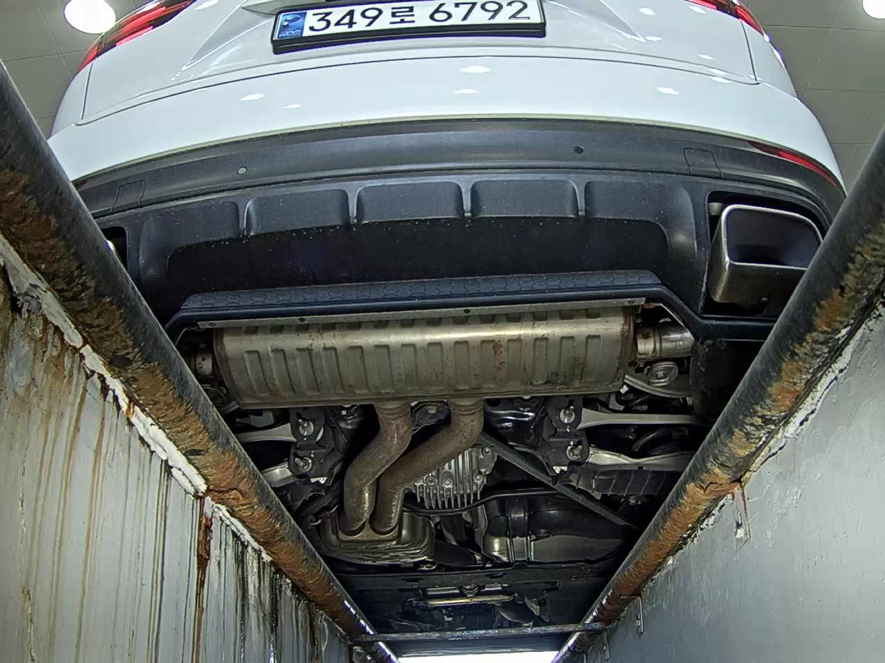 2019 - porsche cayenne