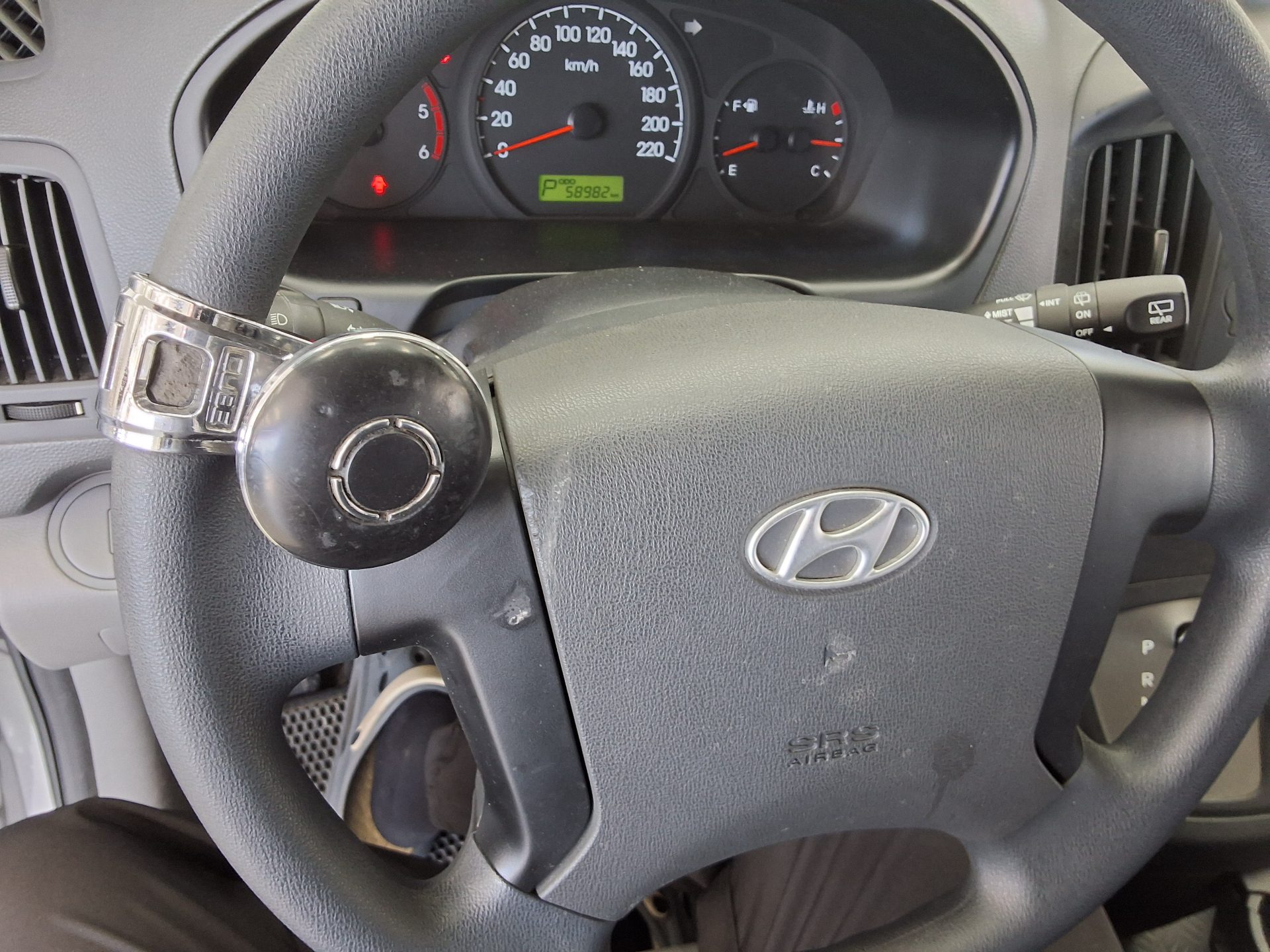2014 - hyundai grand starex