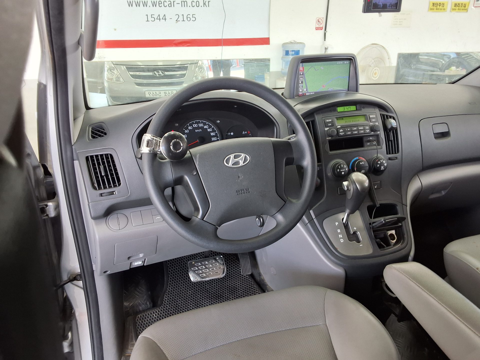 2014 - hyundai grand starex