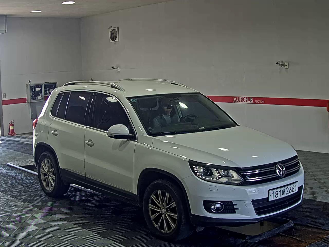 2016 - volkswagen tiguan