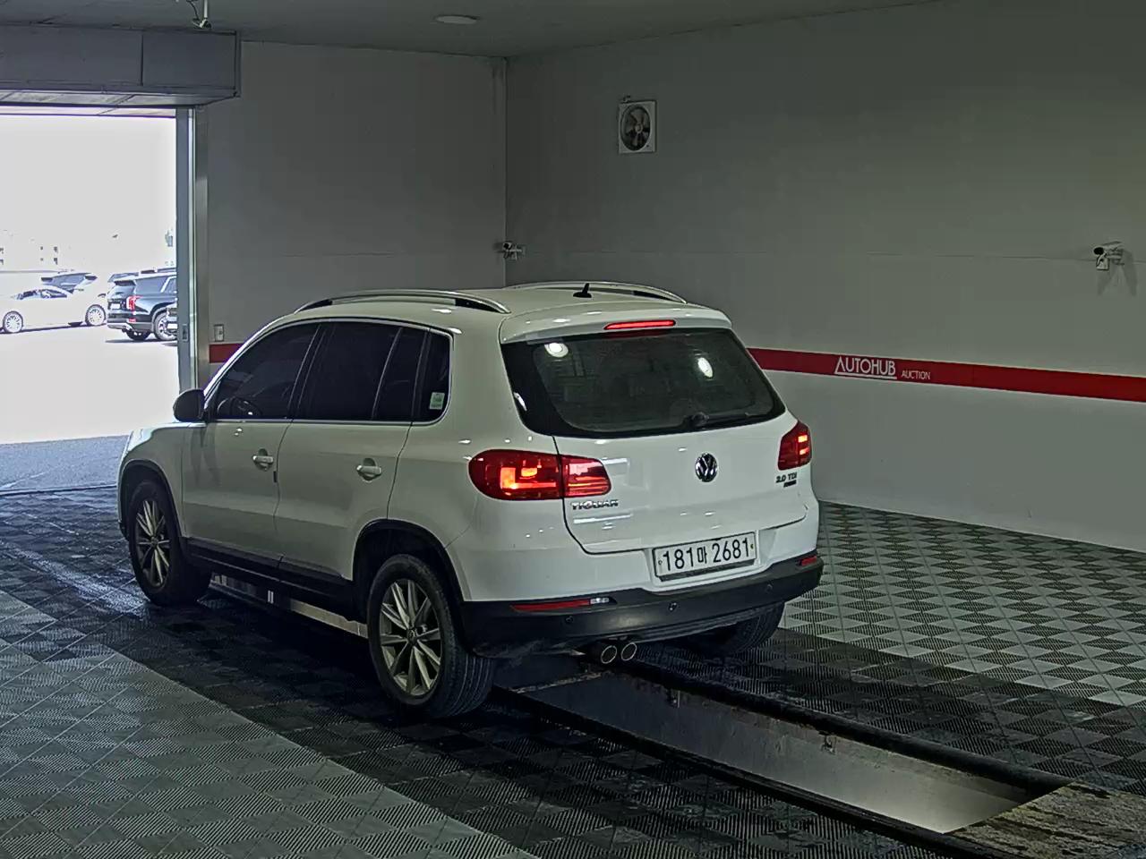 2016 - volkswagen tiguan