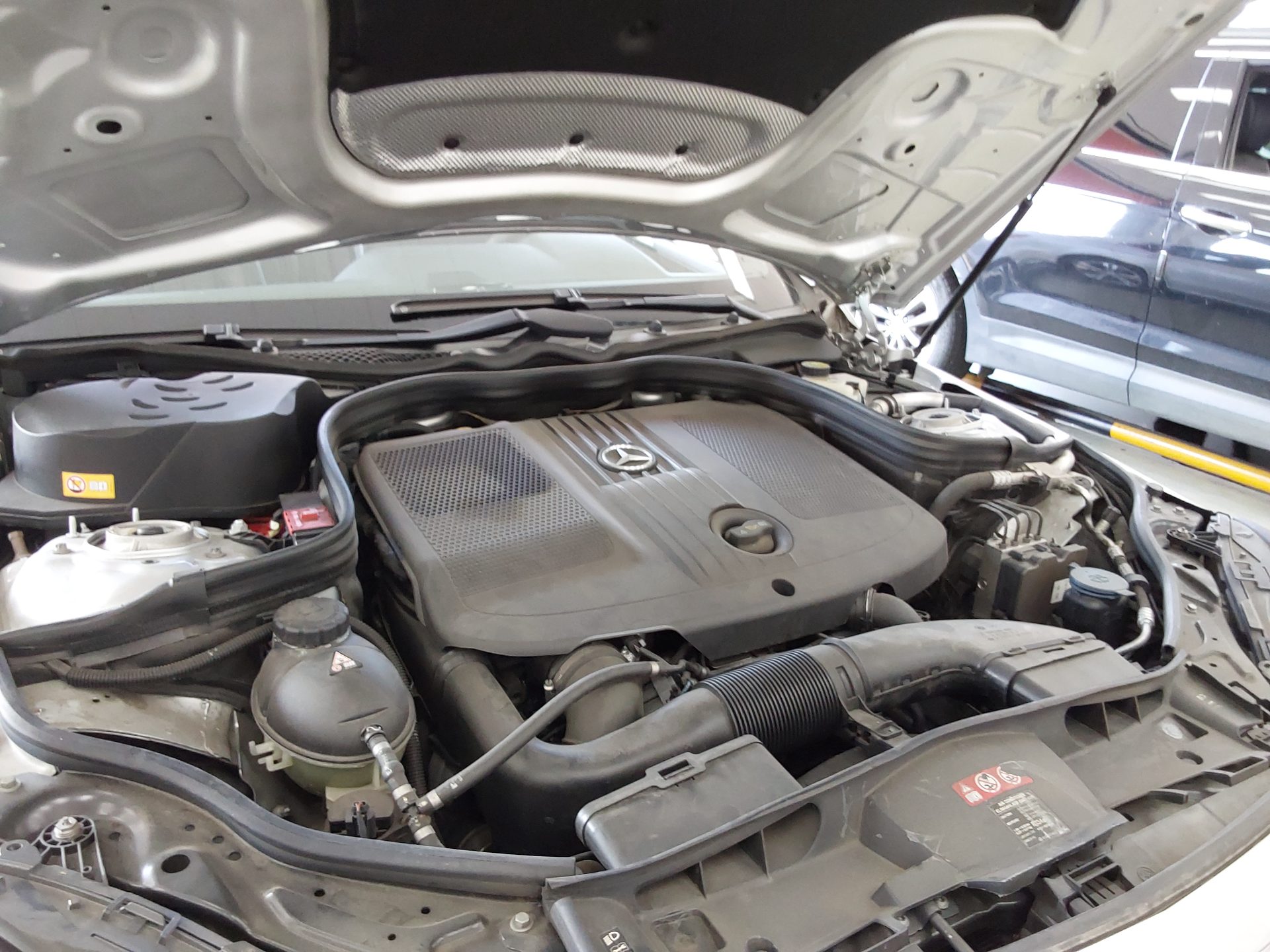 2014 - mercedes-benz e220
