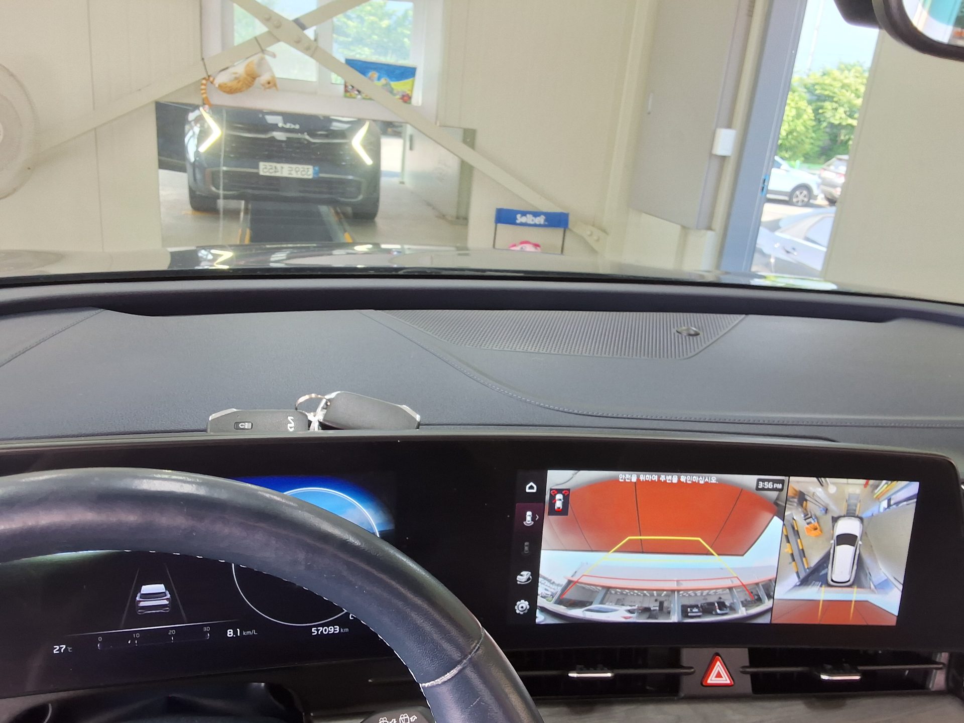 2022 - kia sportage