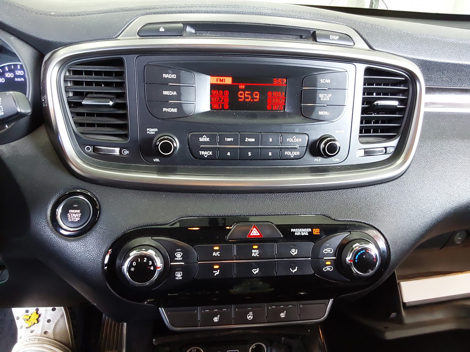 2017 - kia sorento