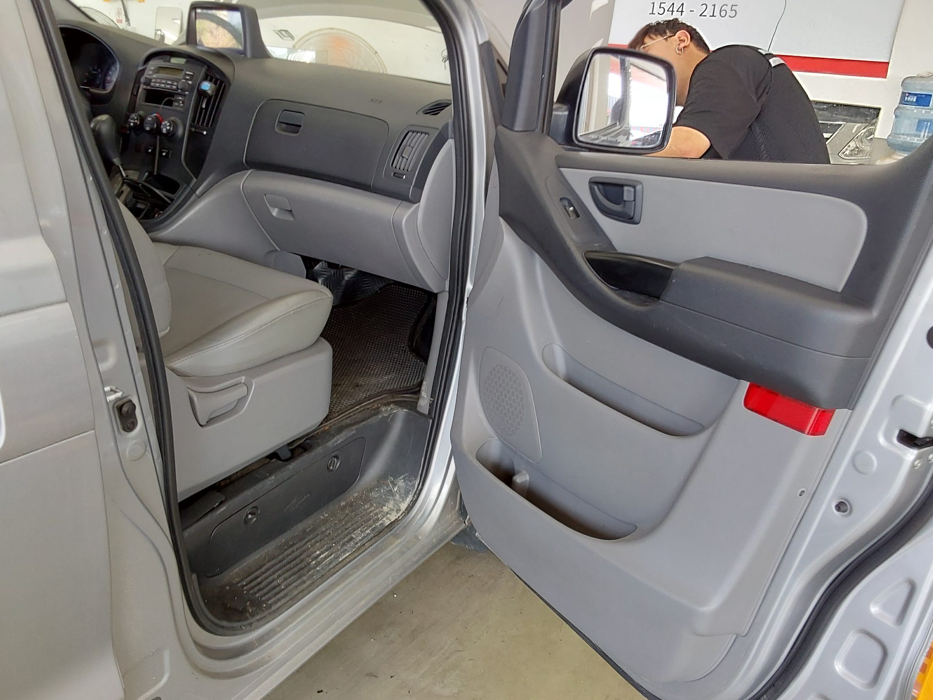 2014 - hyundai grand starex