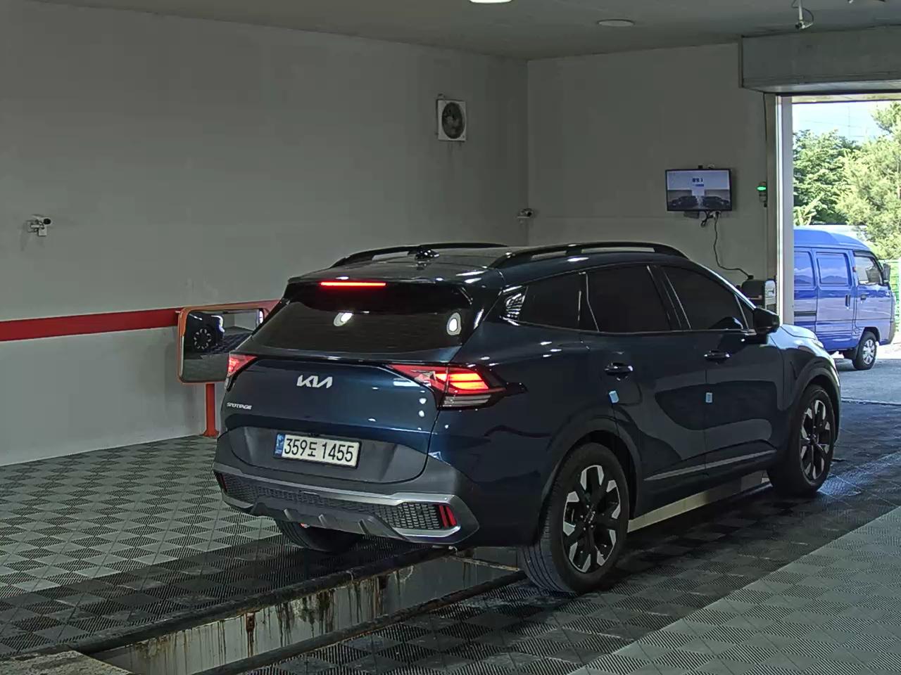 2022 - kia sportage