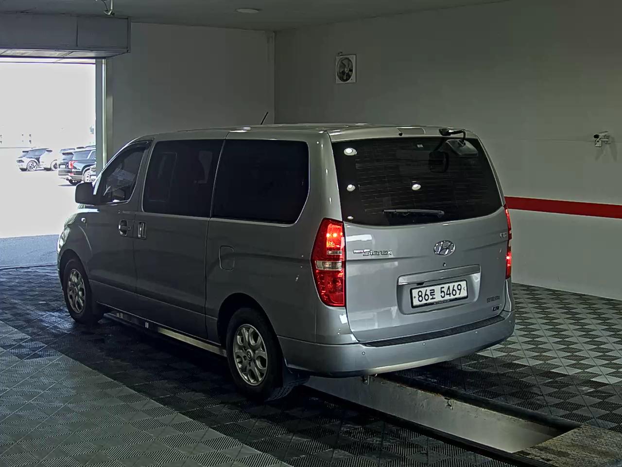 2014 - hyundai grand starex
