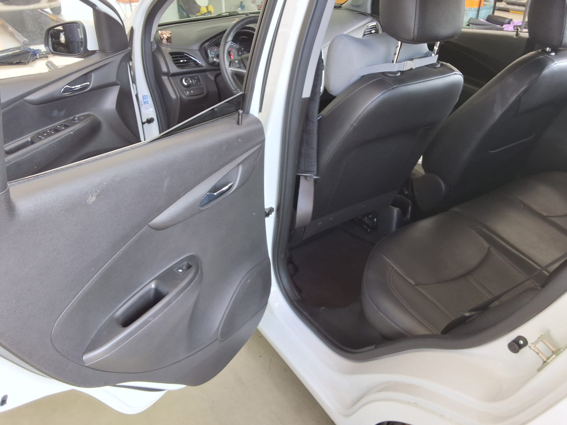 2017 - chevrolet spark