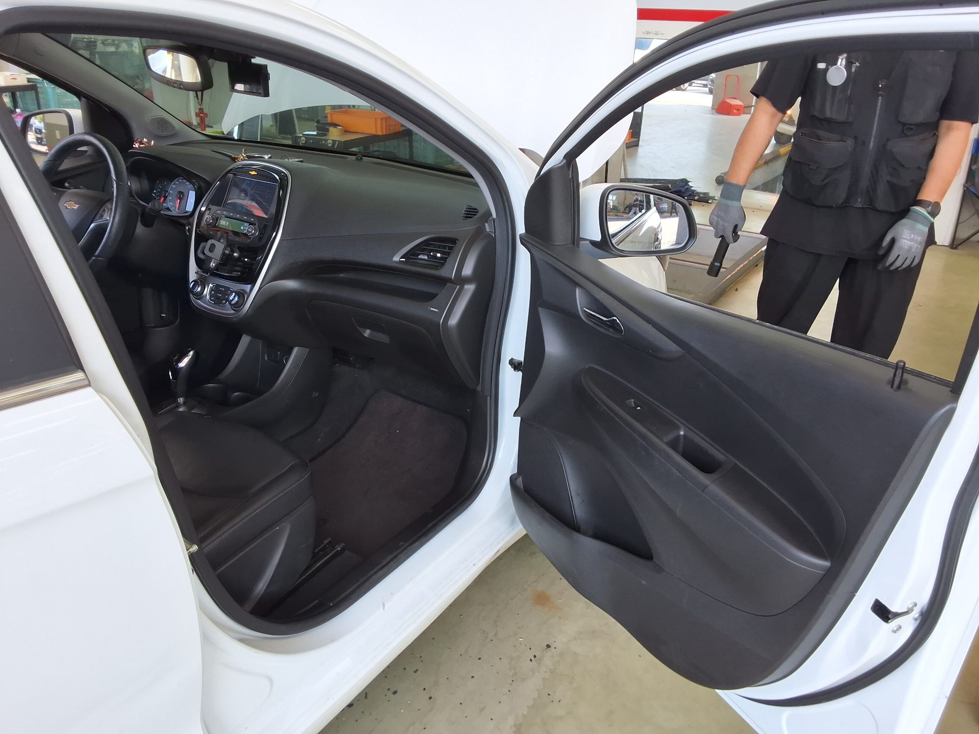 2017 - chevrolet spark