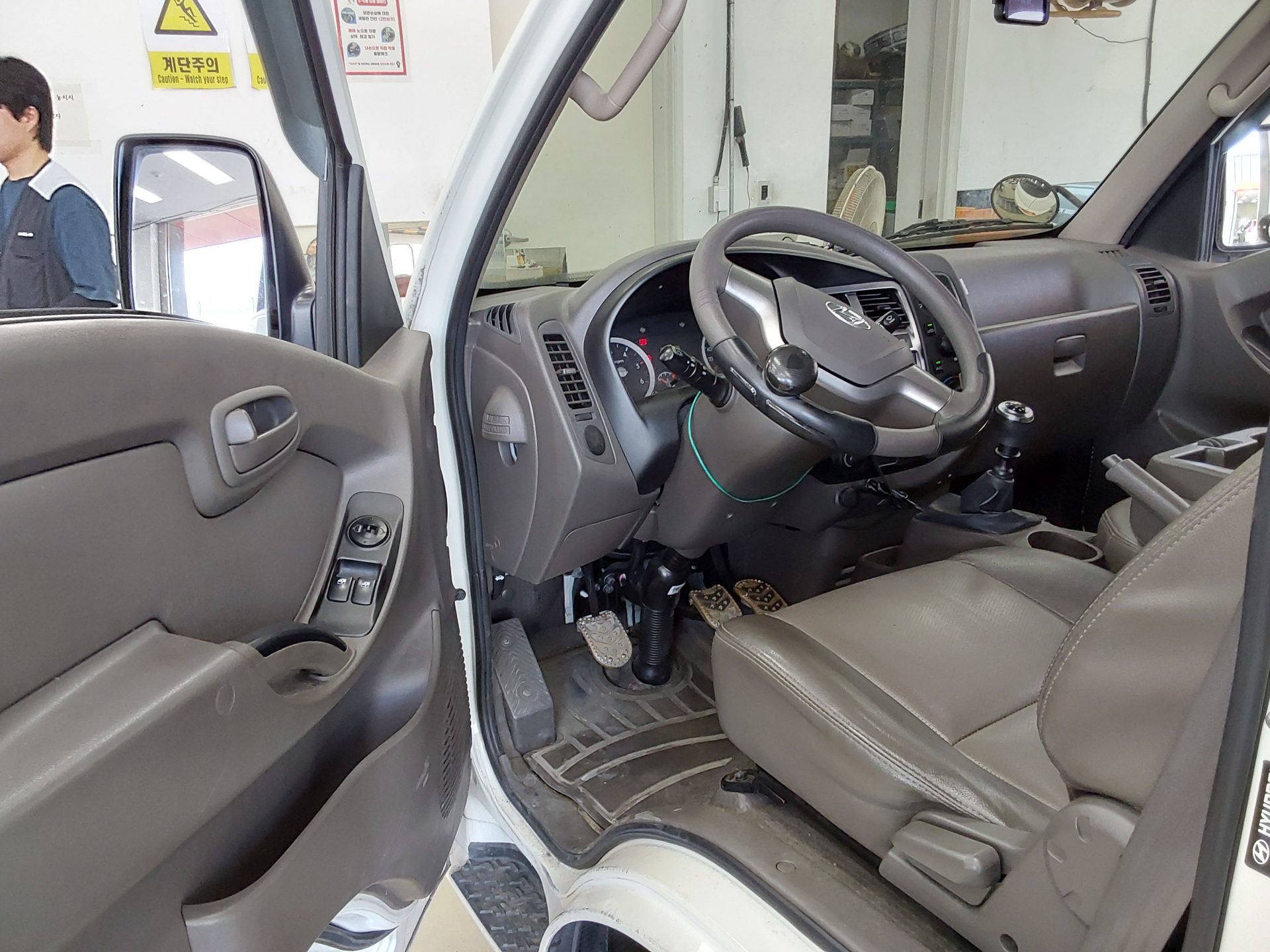 2016 - hyundai porter