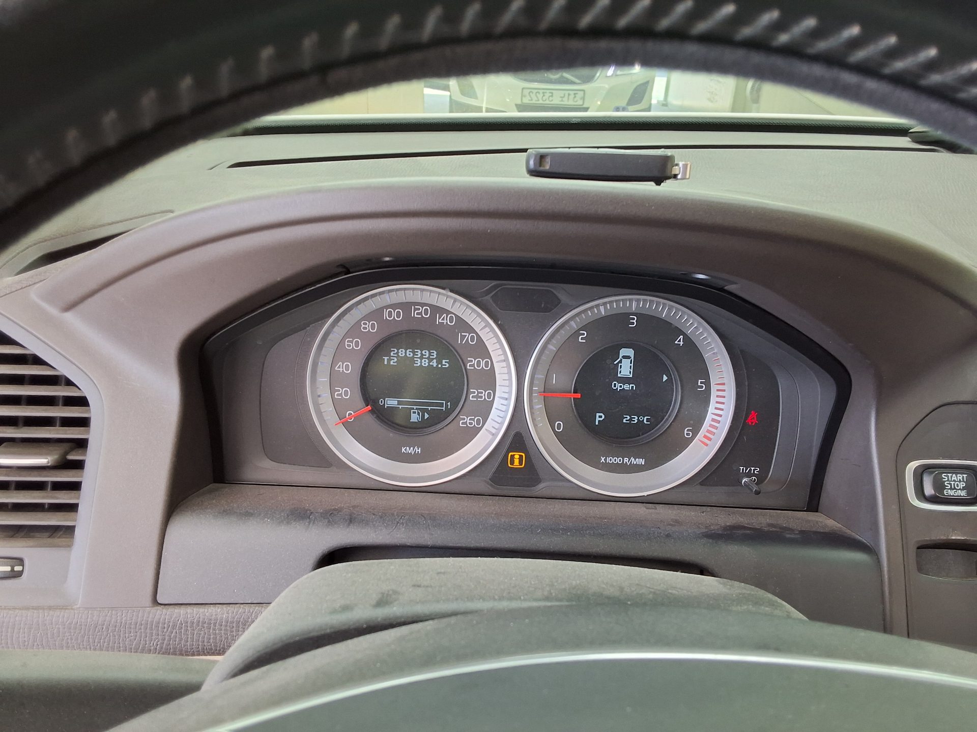 2011 - volvo xc60