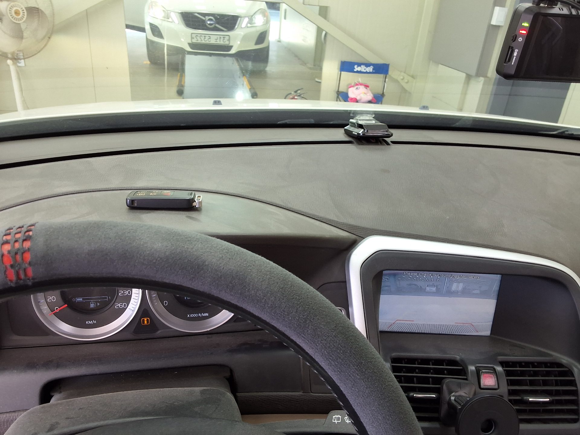 2011 - volvo xc60