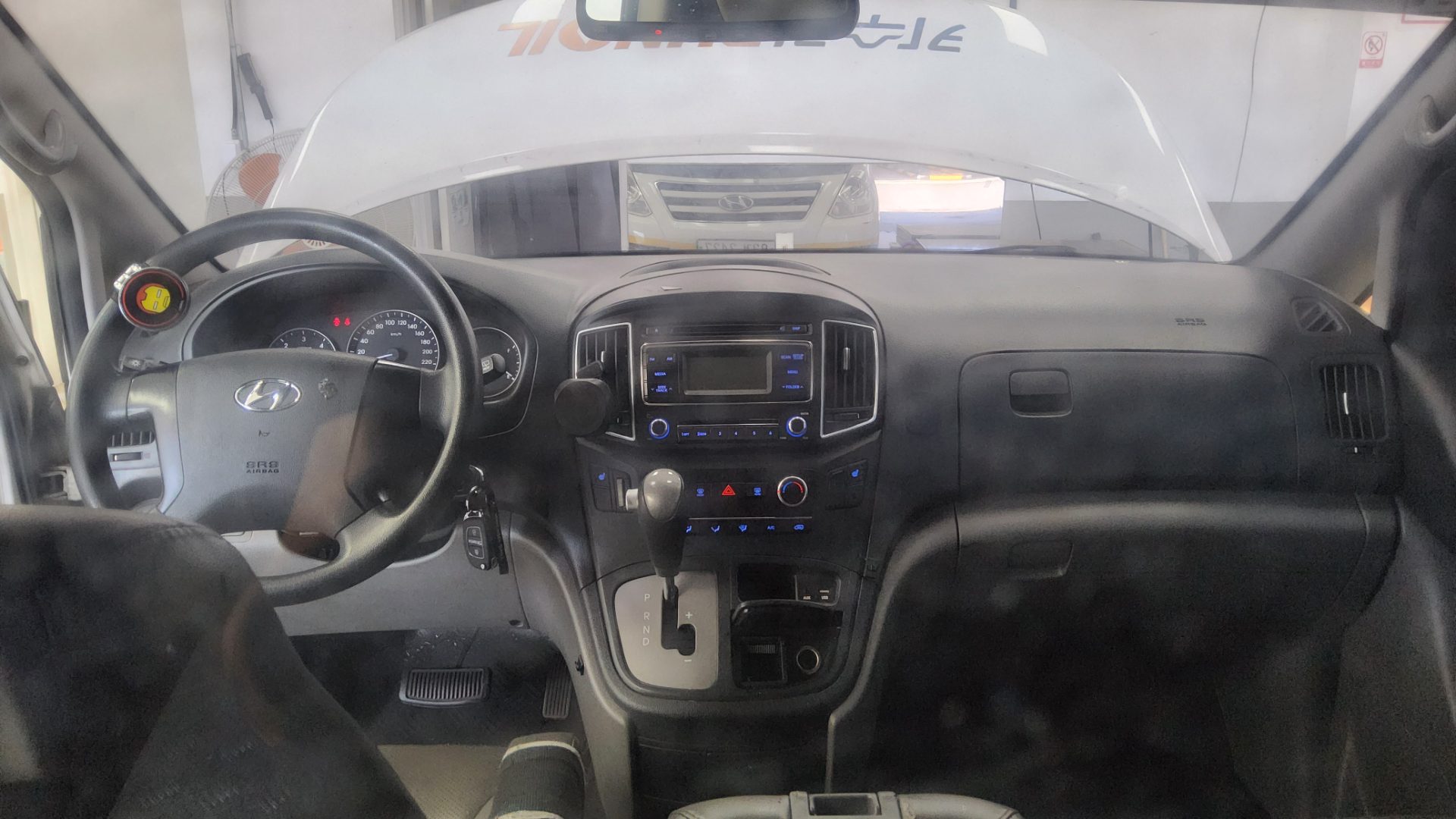 2018 - hyundai grand starex