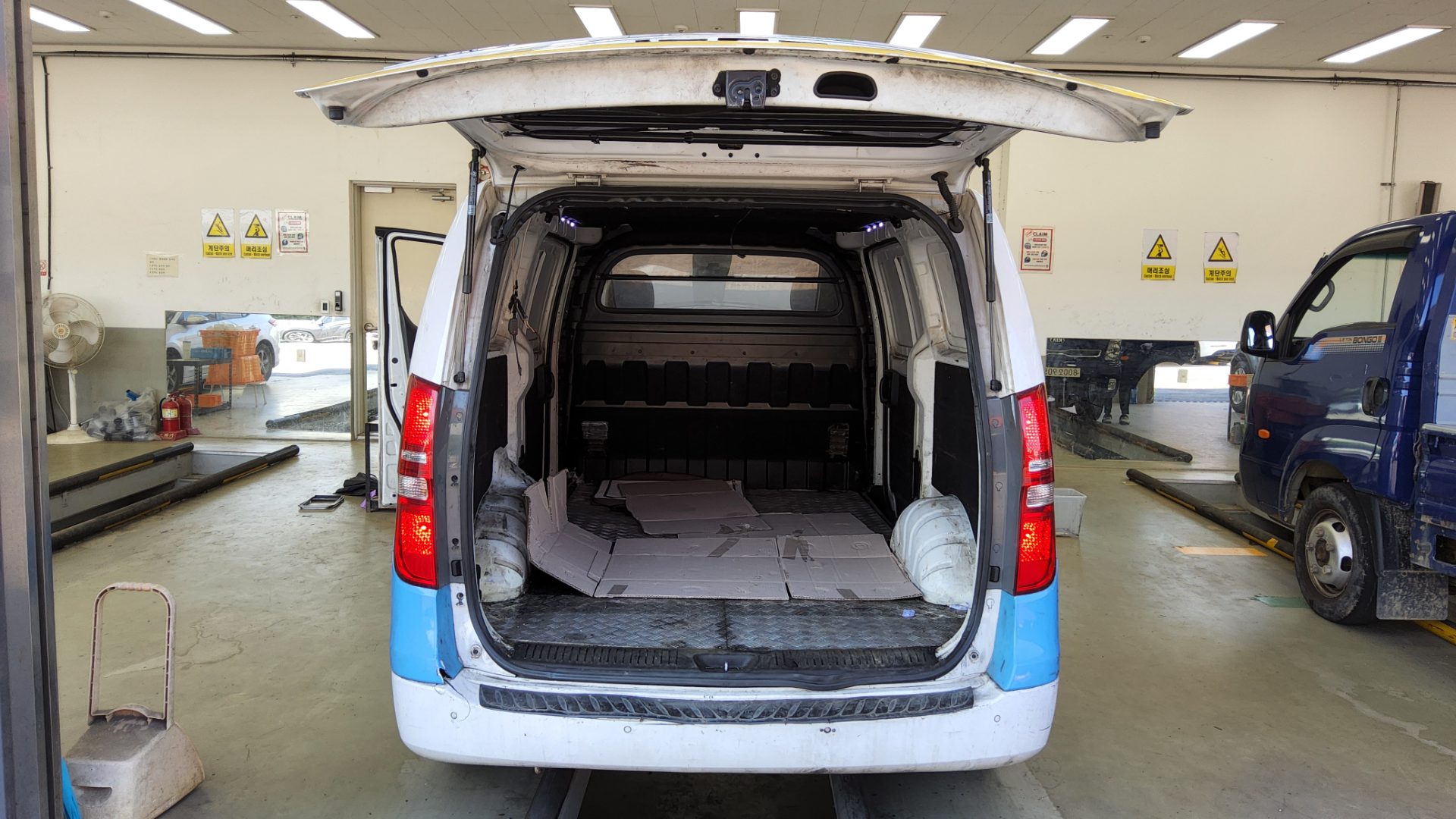 2018 - hyundai grand starex
