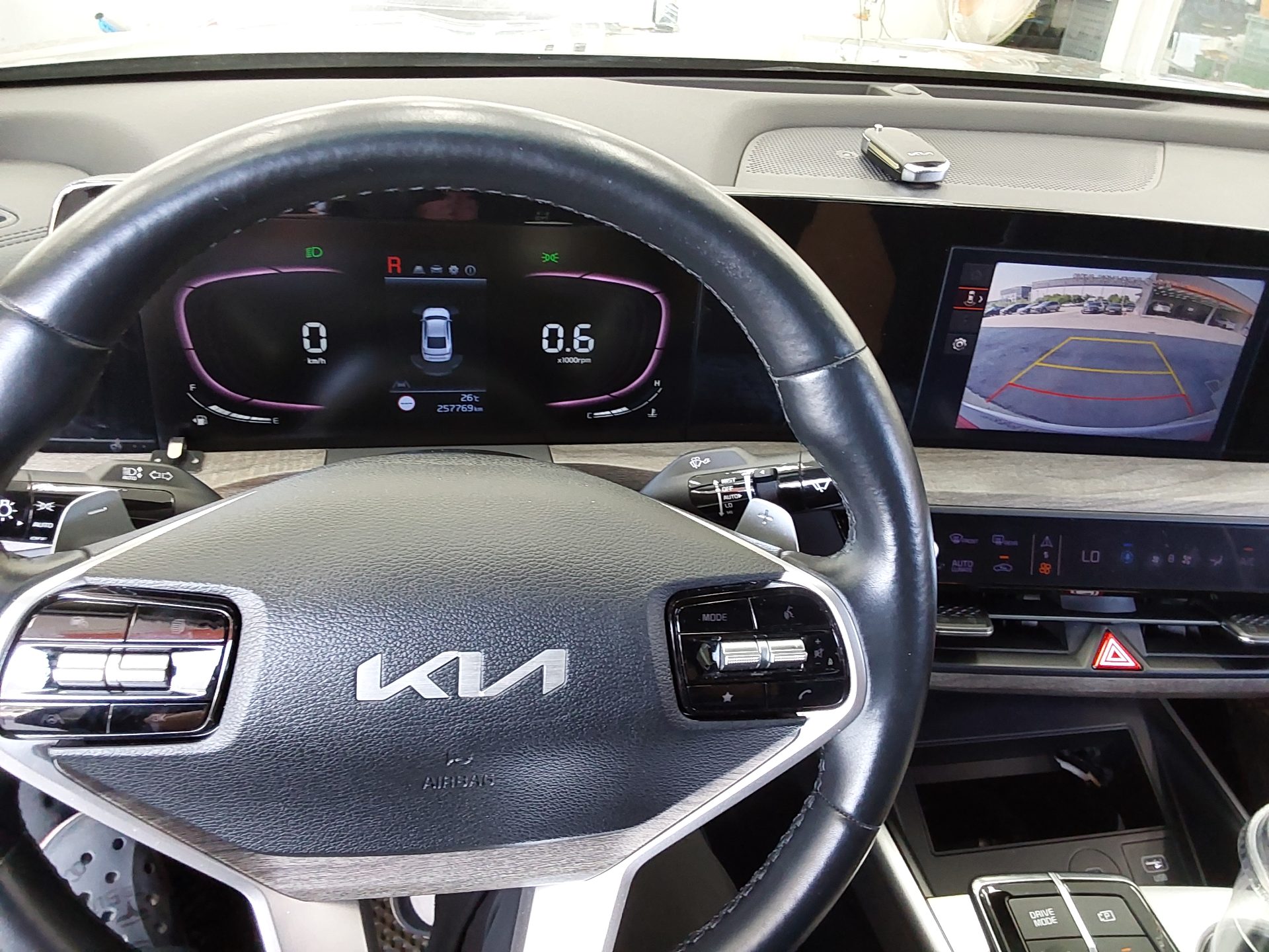 2023 - kia k8