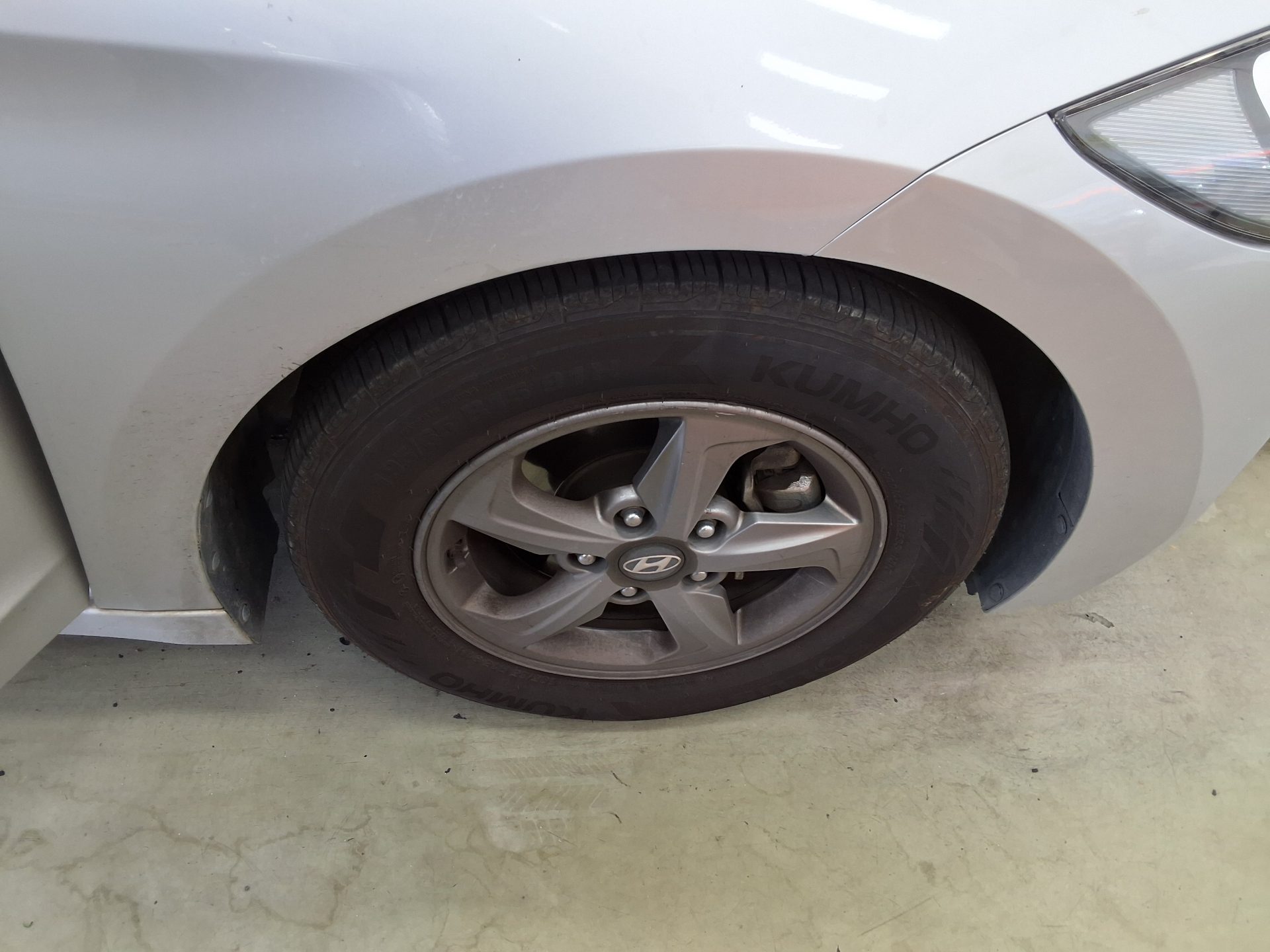2016 - hyundai avante