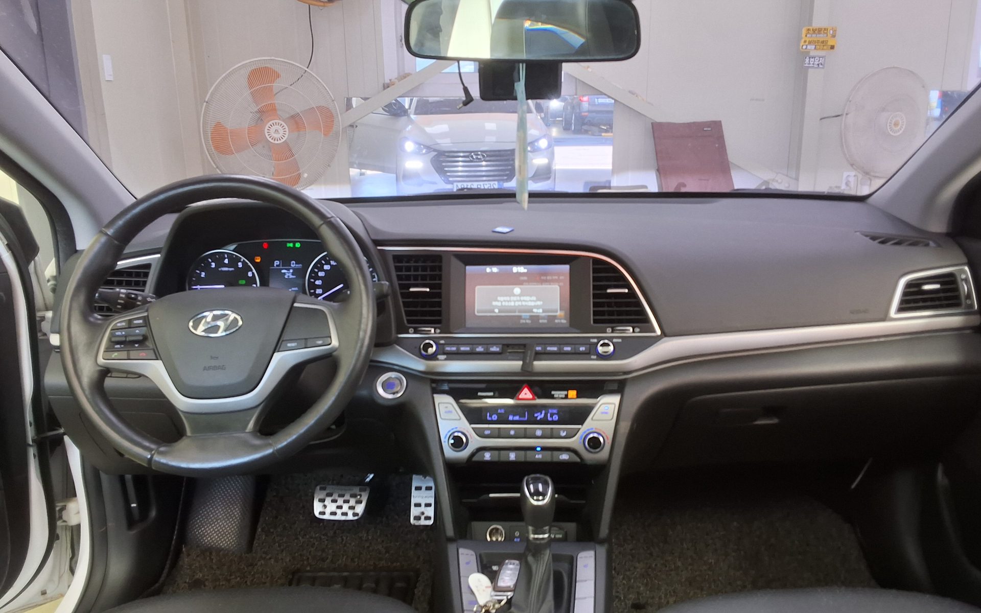 2016 - hyundai avante